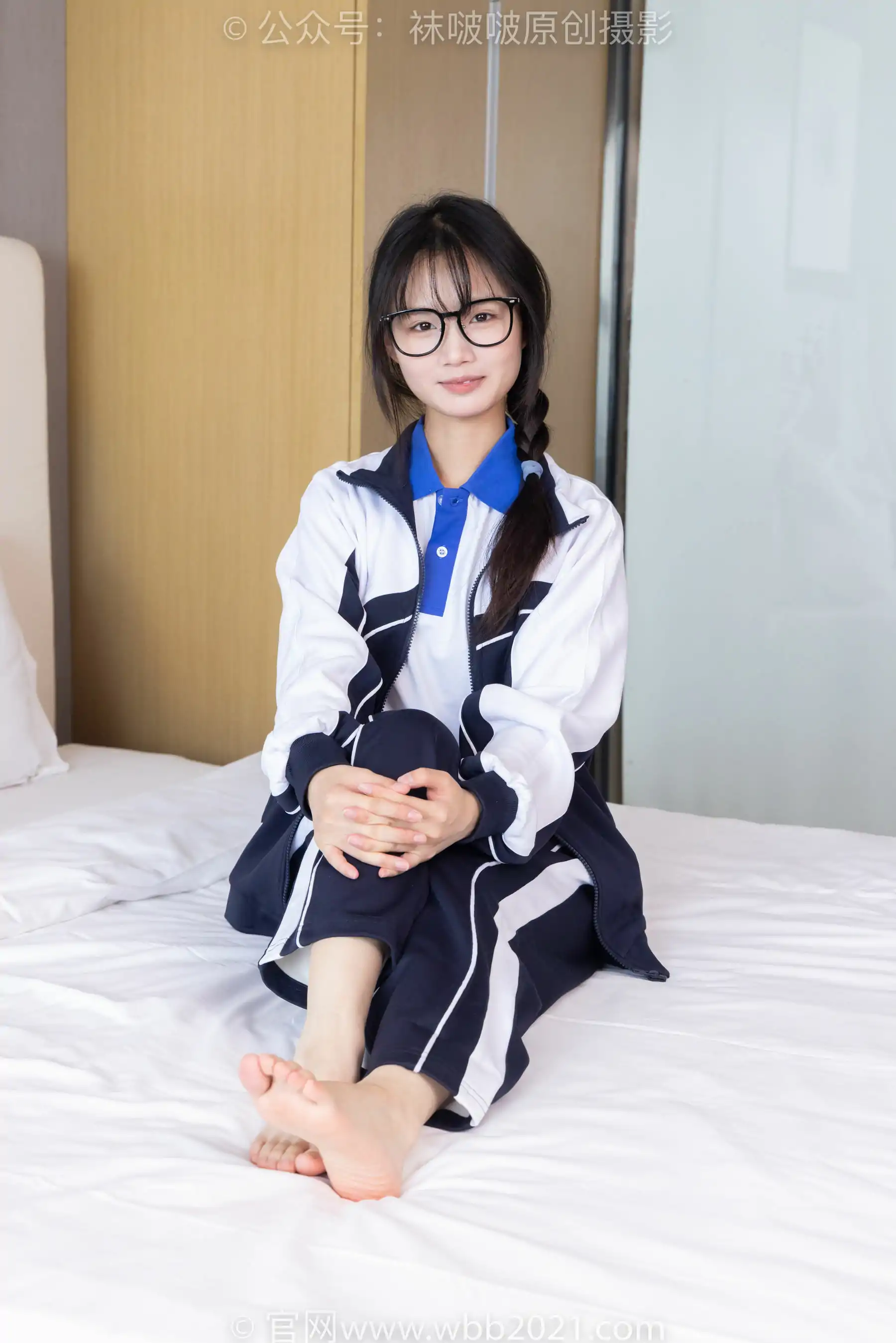 裸足 校服 白棉袜 BoBoSocks袜啵啵 No.456 甜甜圈 运动鞋 P.3