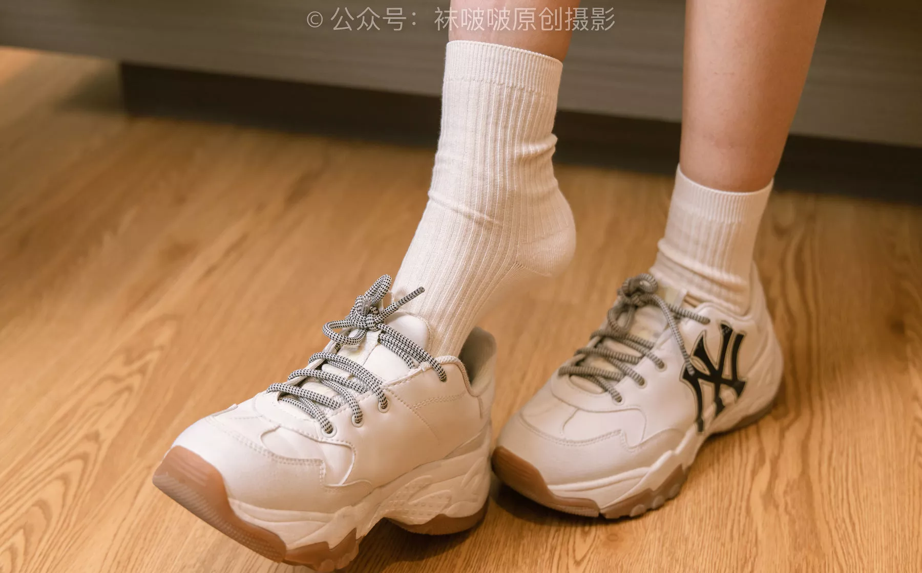 运动鞋、白棉袜、裸足【139P】 小安 No.176 BoBoSocks袜啵啵 P.15