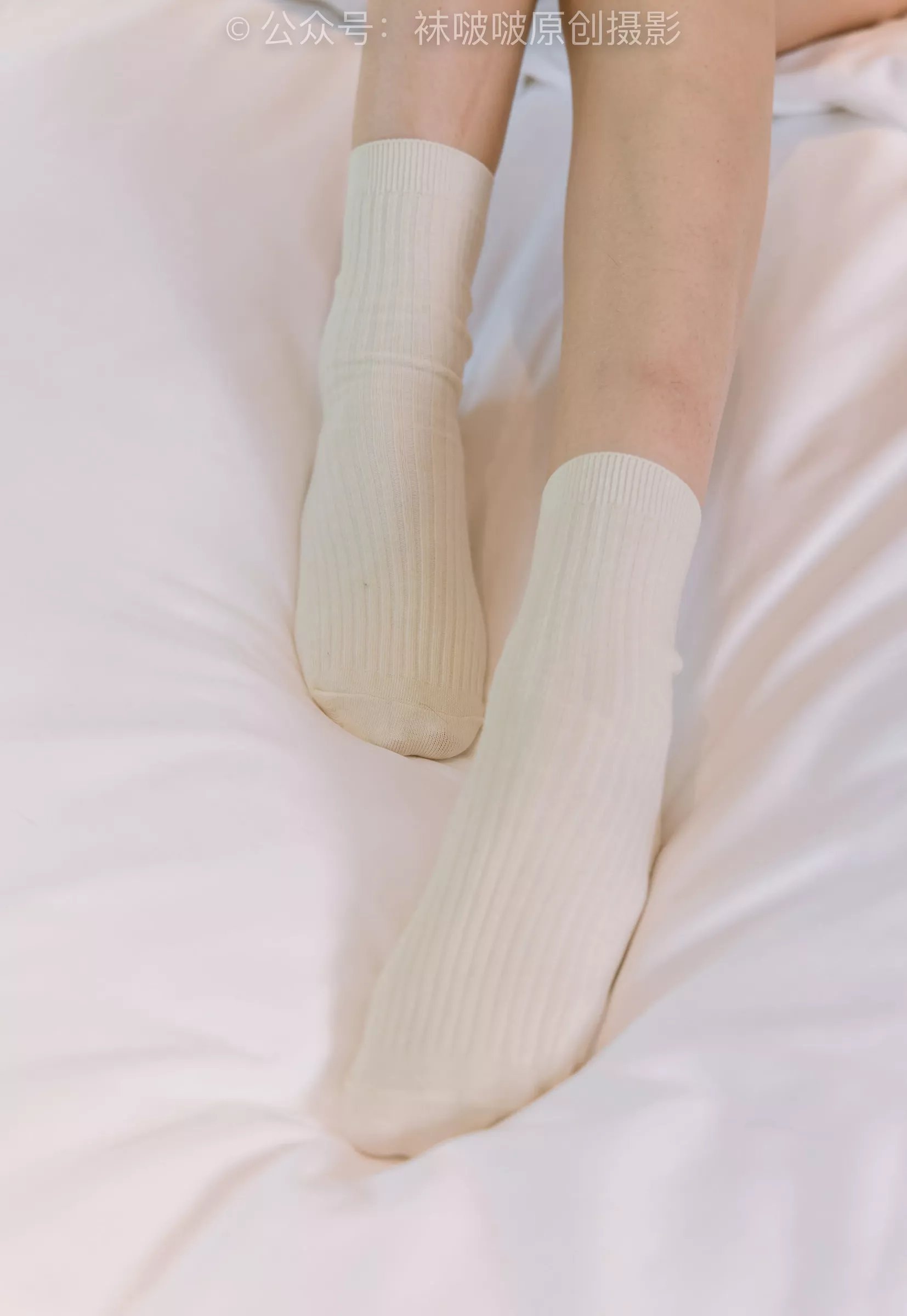 运动鞋、白棉袜、裸足【139P】 BoBoSocks袜啵啵 No.176 小安 P.17