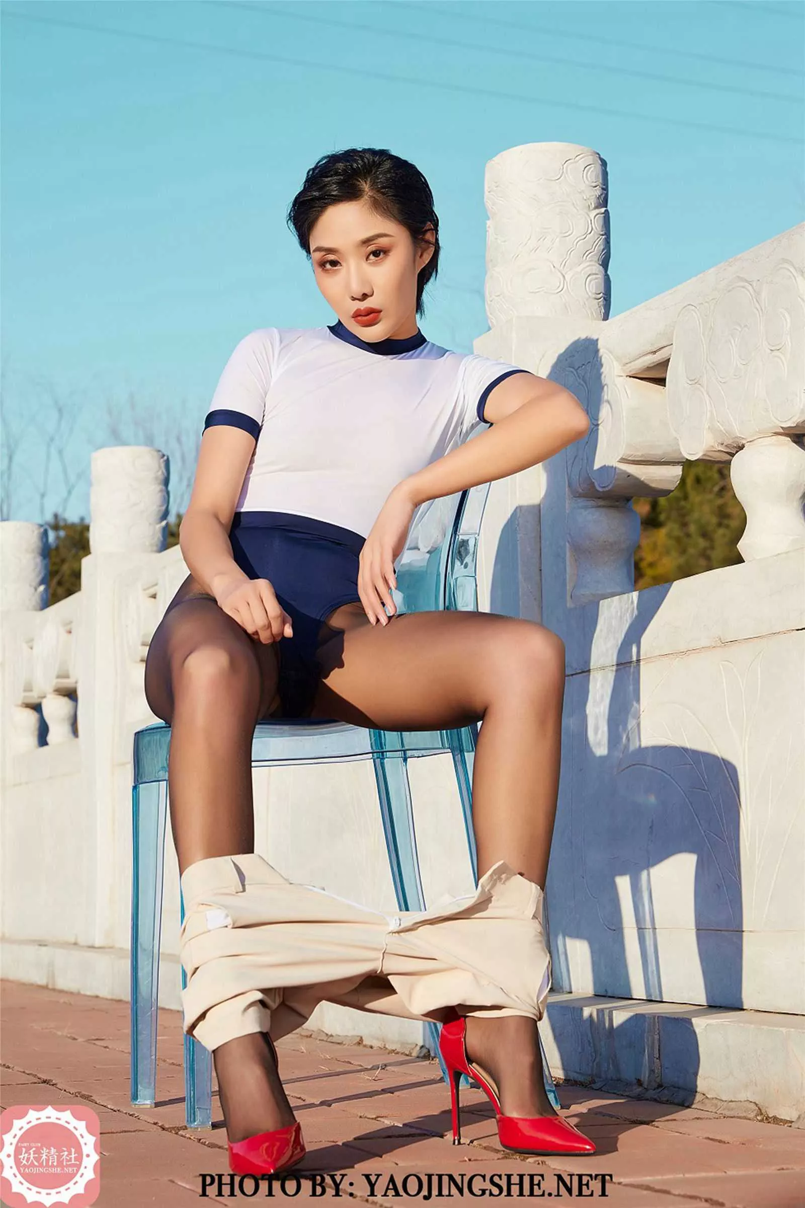 妖精社 丝袜写真 蜜丝 可可《裤子里的美丝》 P.5