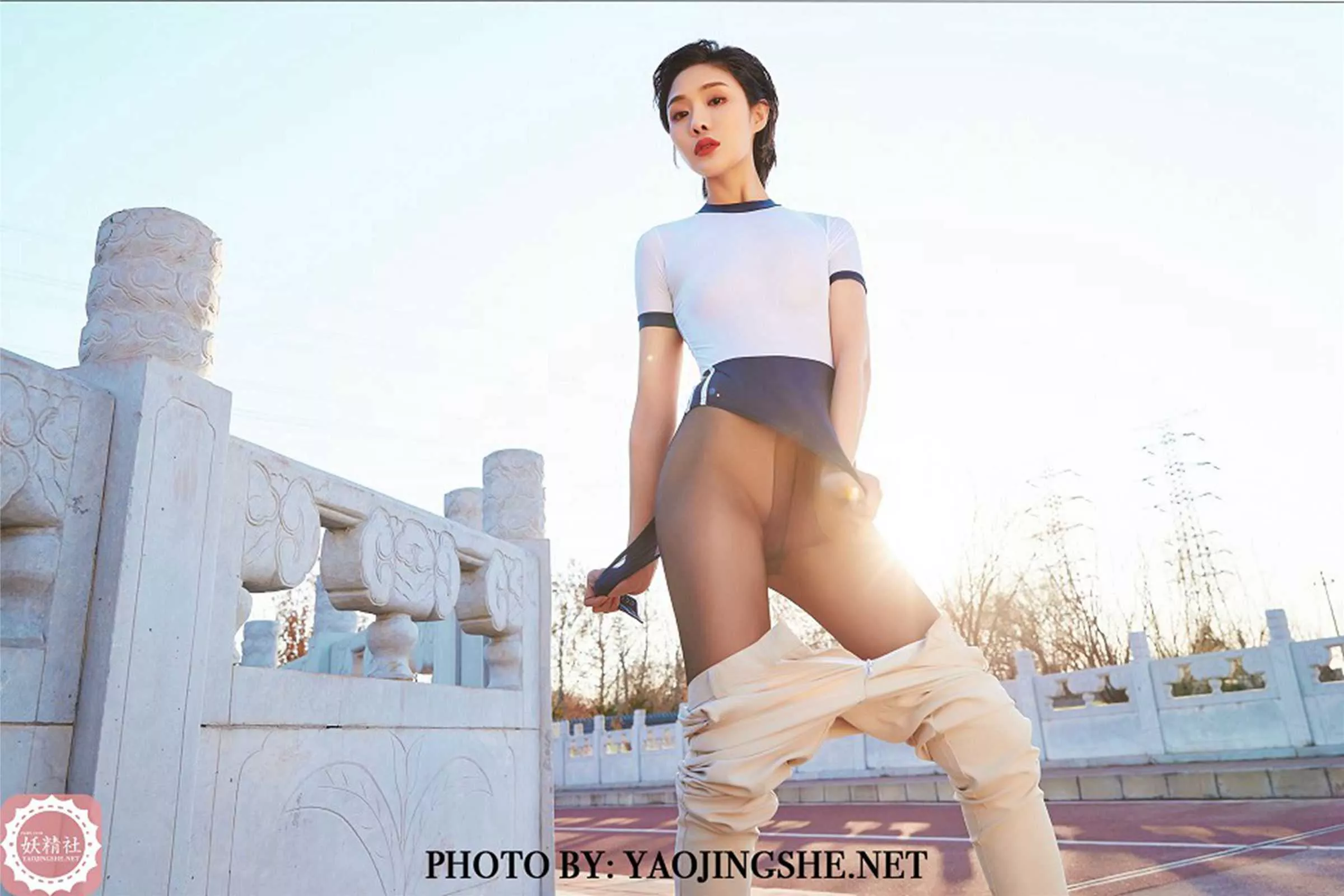 蜜丝 妖精社 丝袜写真 可可《裤子里的美丝》 P.8