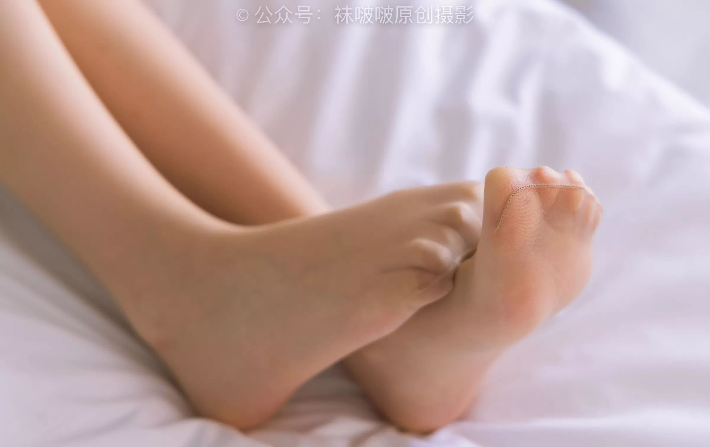 小甜豆 No.216 两双高跟鞋、肉丝、油亮黑丝【145P】 BoBoSocks袜啵啵 P.22