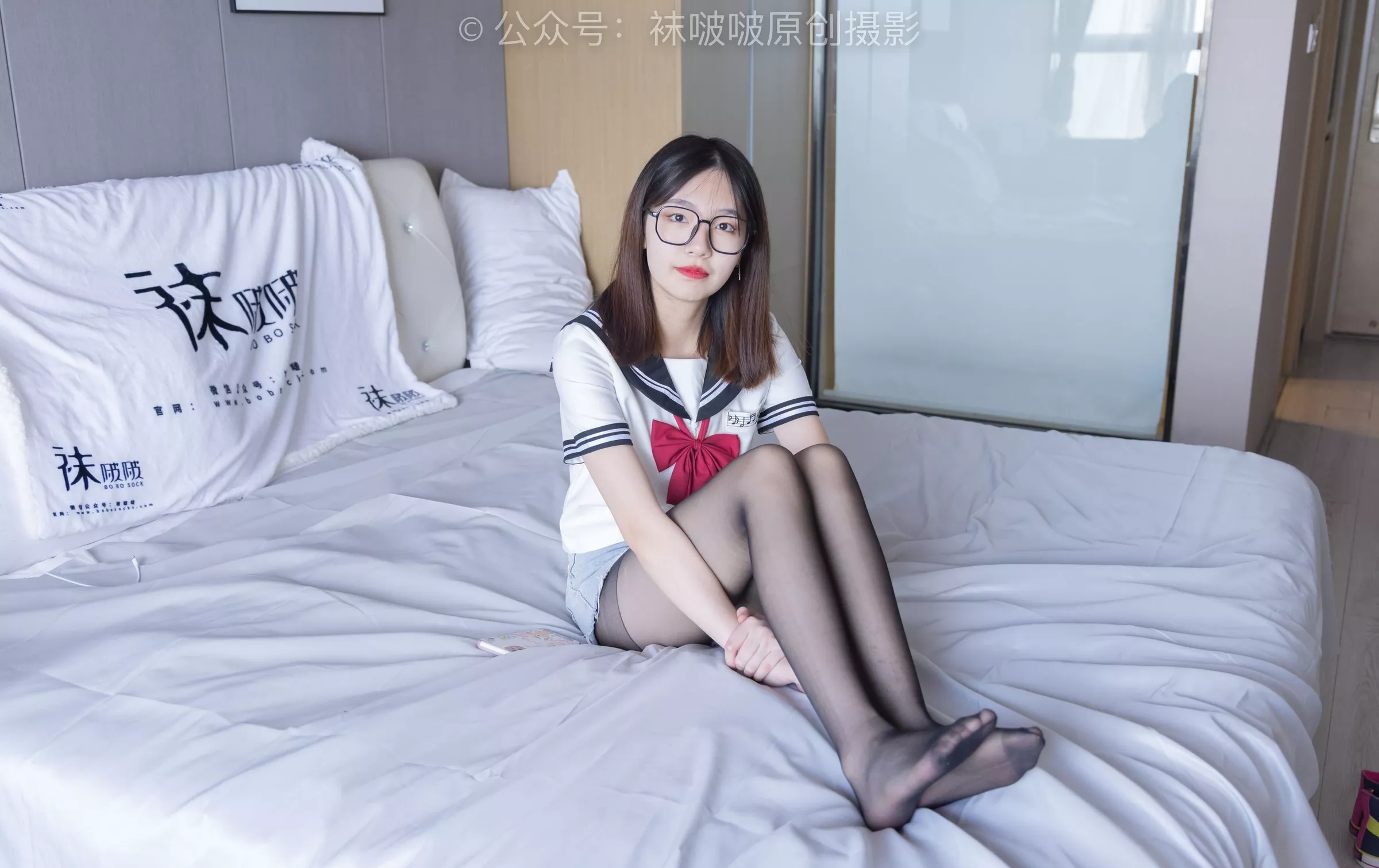 三双帆布鞋板鞋、厚白丝、黑丝【144P】 No.215 BoBoSocks袜啵啵 小甜豆 P.4