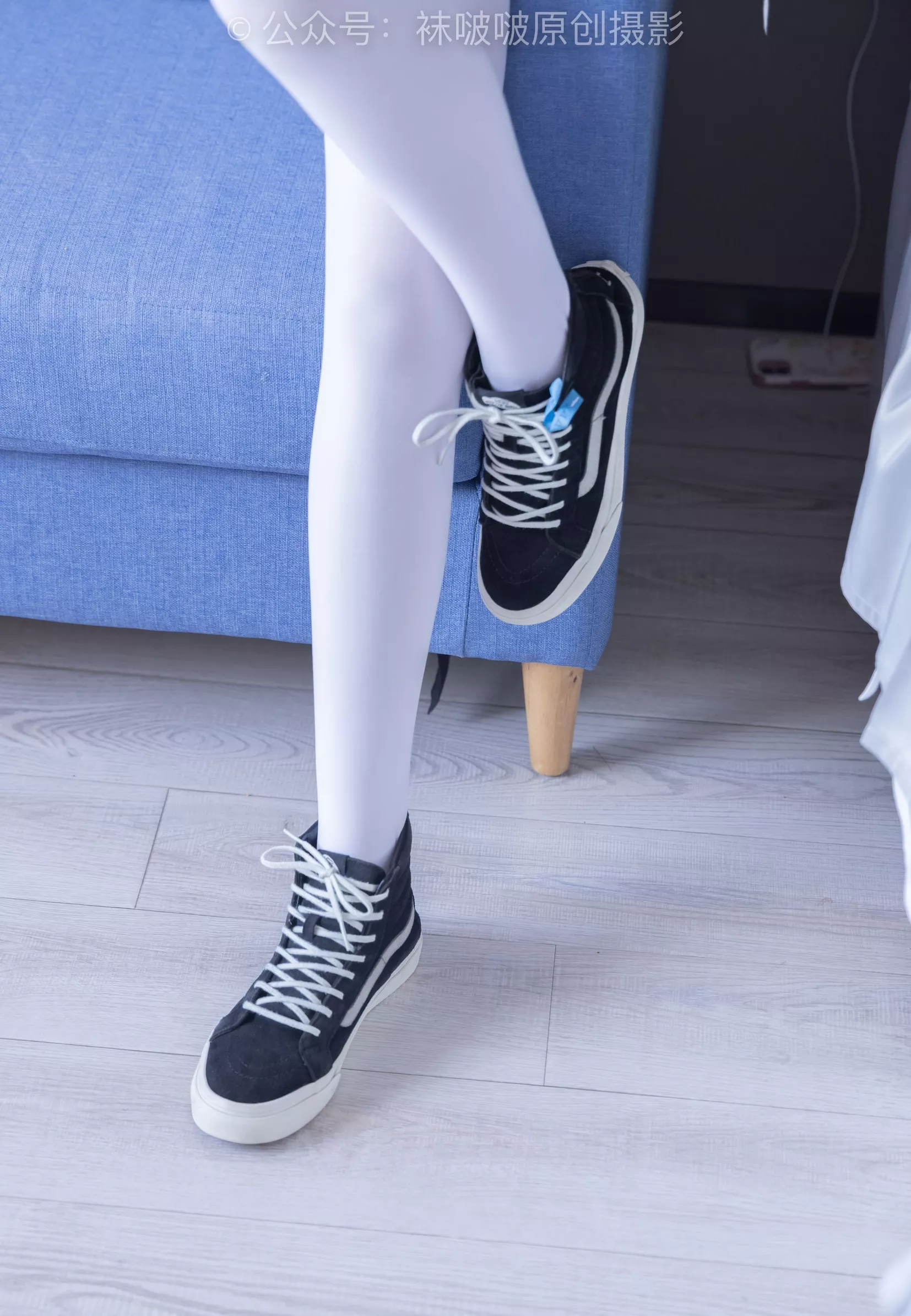 三双帆布鞋板鞋、厚白丝、黑丝【144P】 BoBoSocks袜啵啵 小甜豆 No.215 P.12