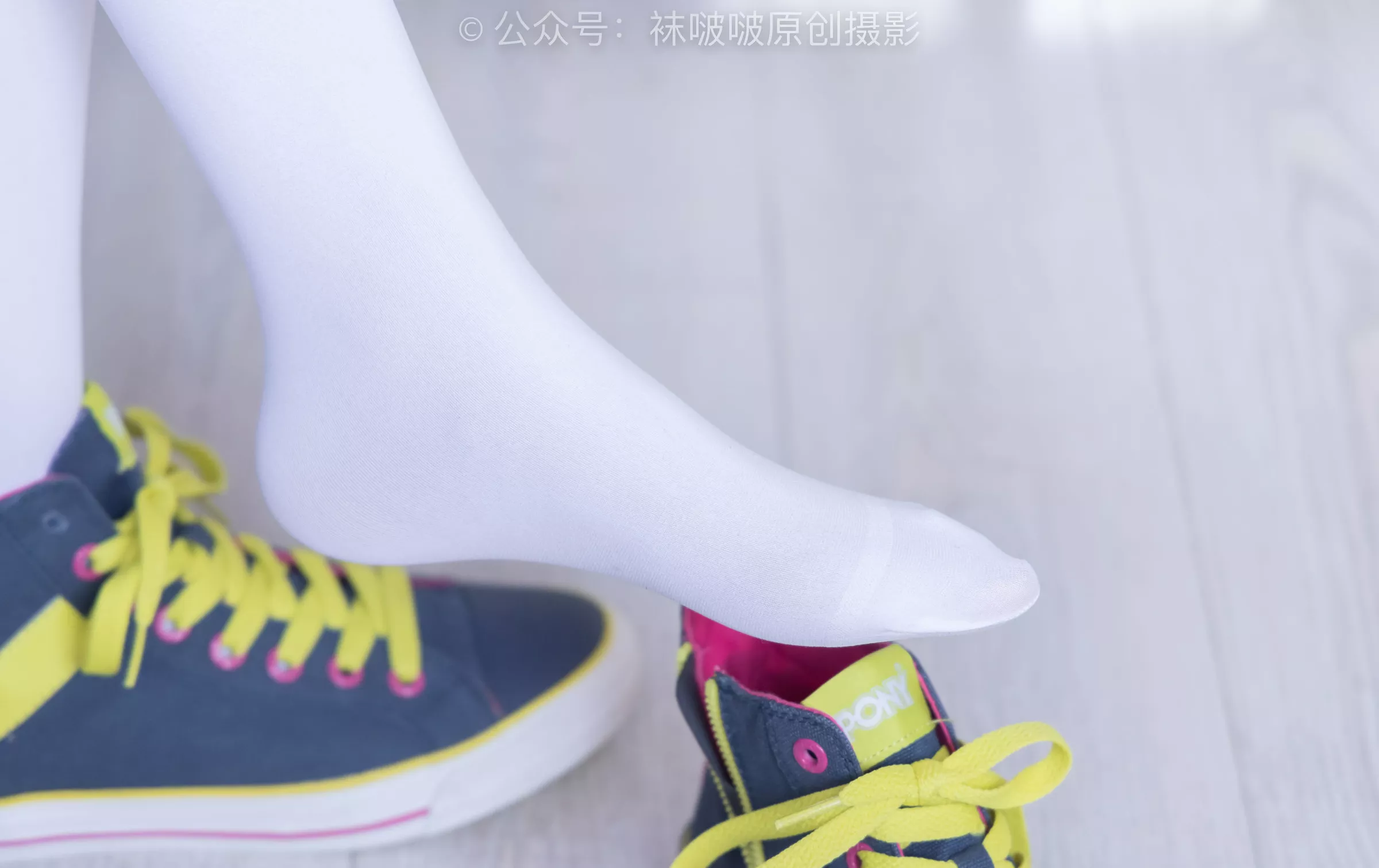 三双帆布鞋板鞋、厚白丝、黑丝【144P】 No.215 小甜豆 BoBoSocks袜啵啵 P.18