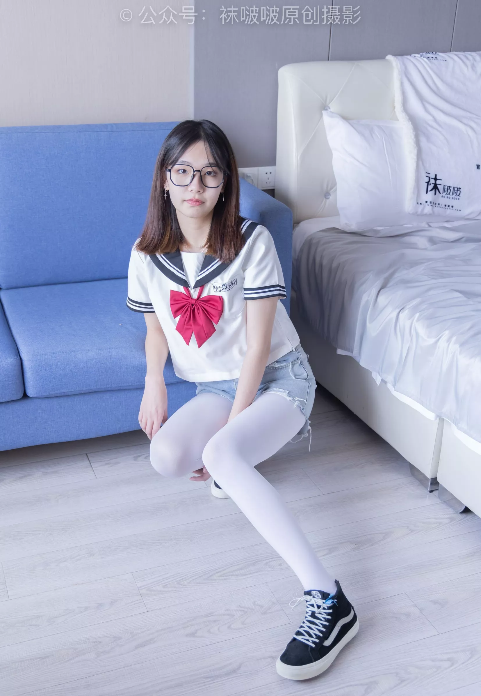 No.215 小甜豆 三双帆布鞋板鞋、厚白丝、黑丝【144P】 BoBoSocks袜啵啵 P.14