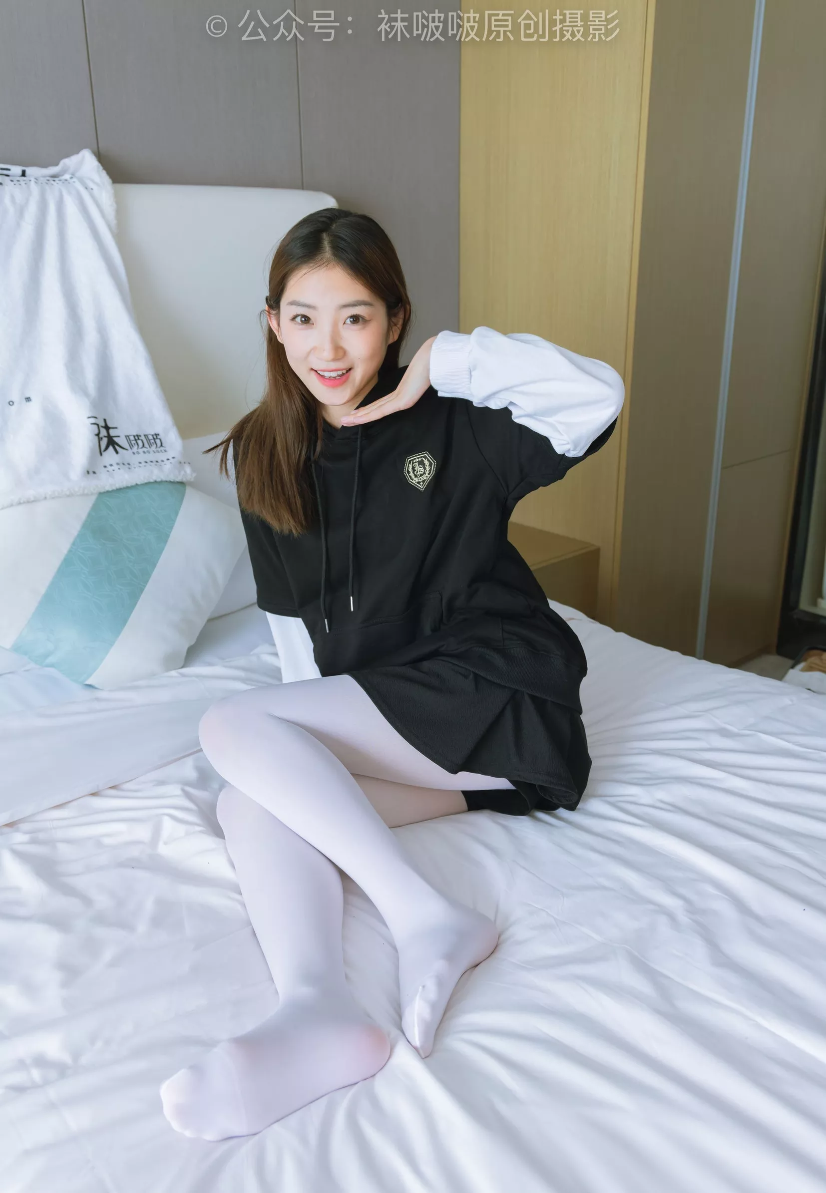 小沫 BoBoSocks袜啵啵 No.214 黑色运动鞋、厚白丝【142P】 P.4