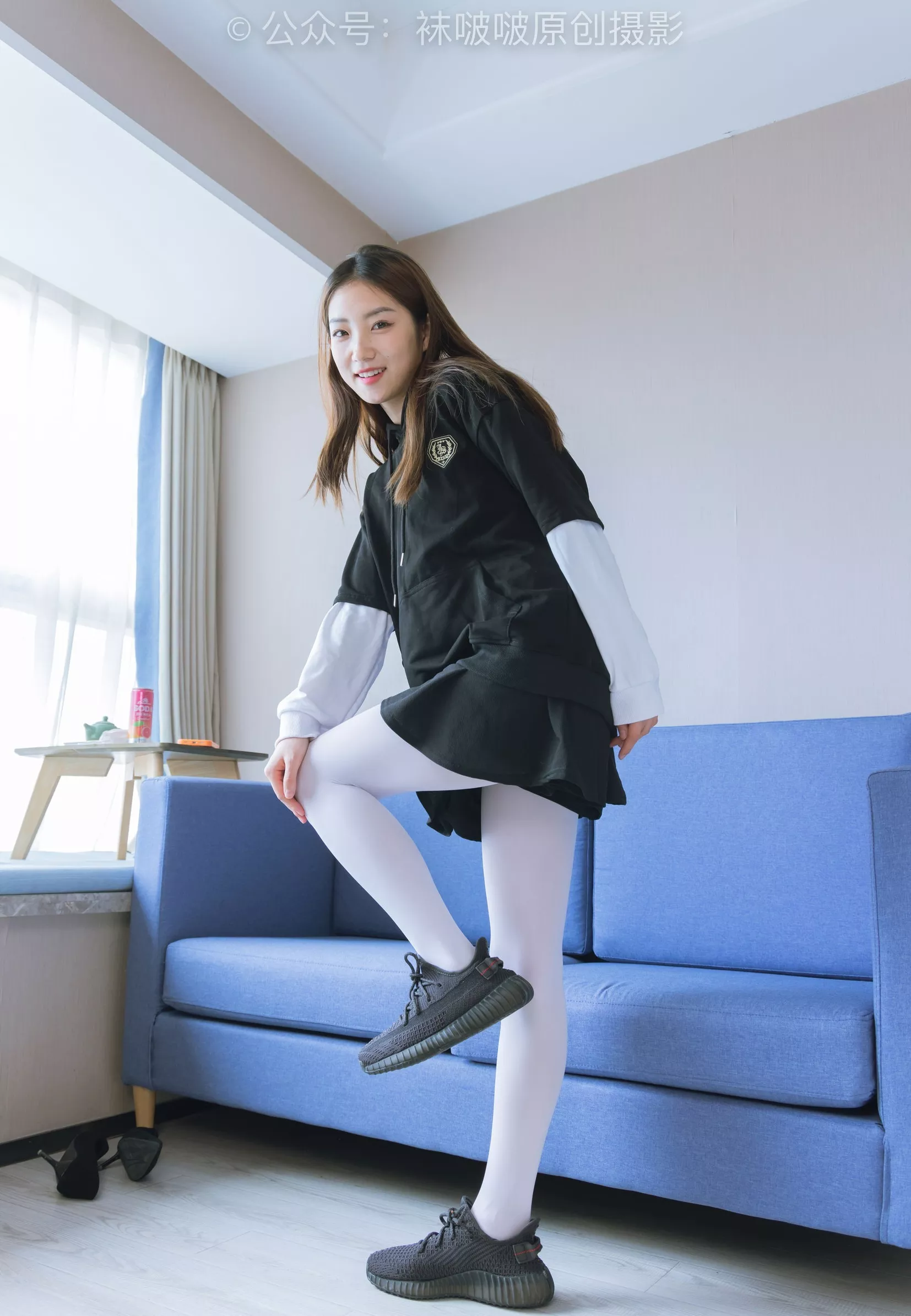 No.214 小沫 BoBoSocks袜啵啵 黑色运动鞋、厚白丝【142P】 P.12