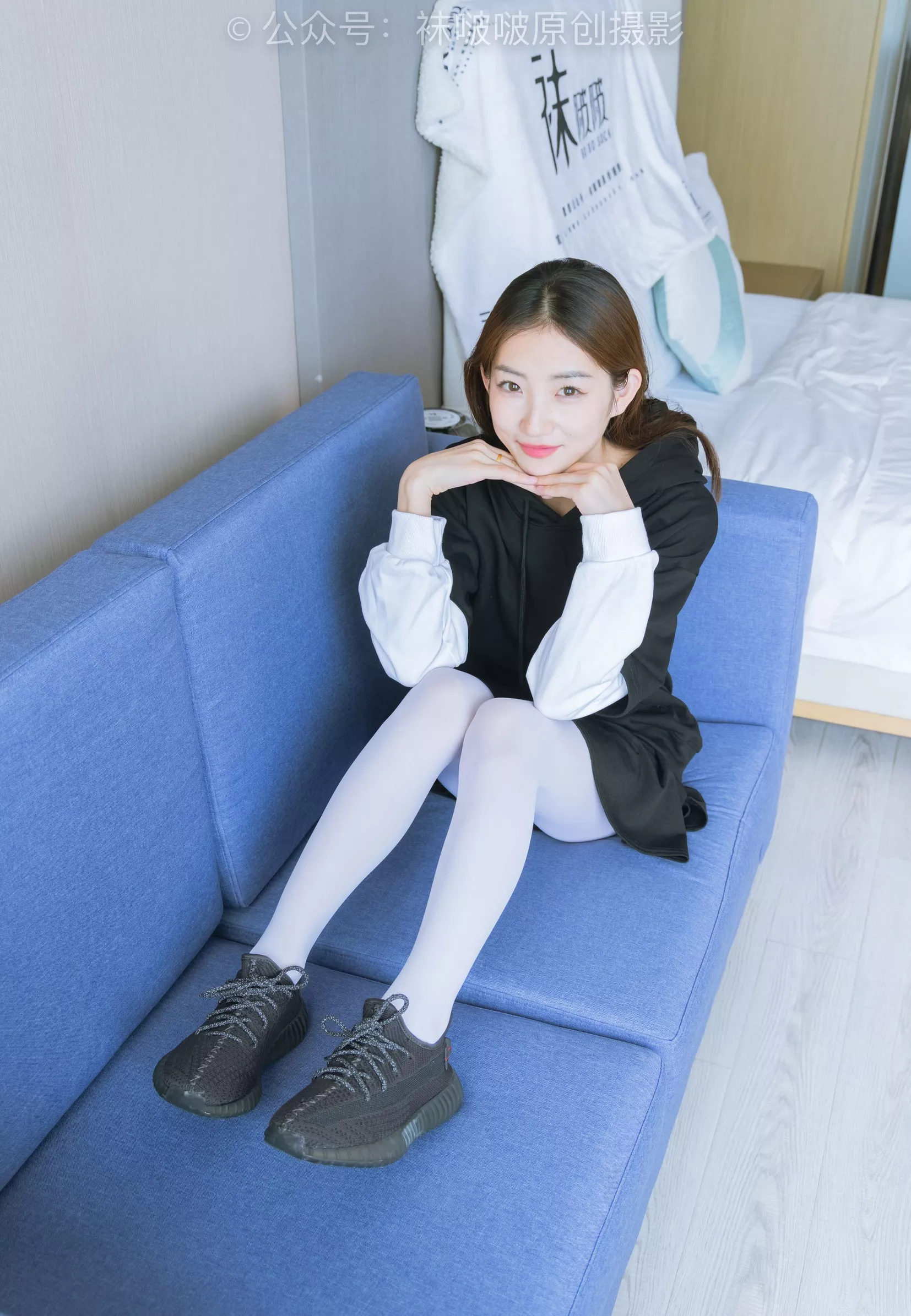 No.214 黑色运动鞋、厚白丝【142P】 小沫 BoBoSocks袜啵啵 P.15