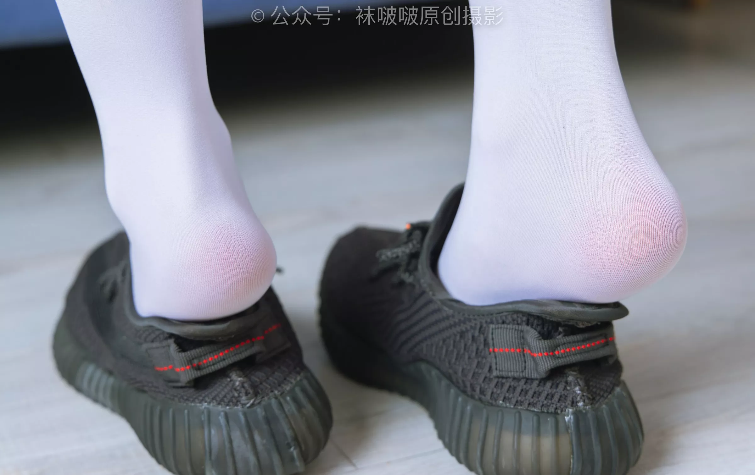 小沫 黑色运动鞋、厚白丝【142P】 BoBoSocks袜啵啵 No.214 P.19