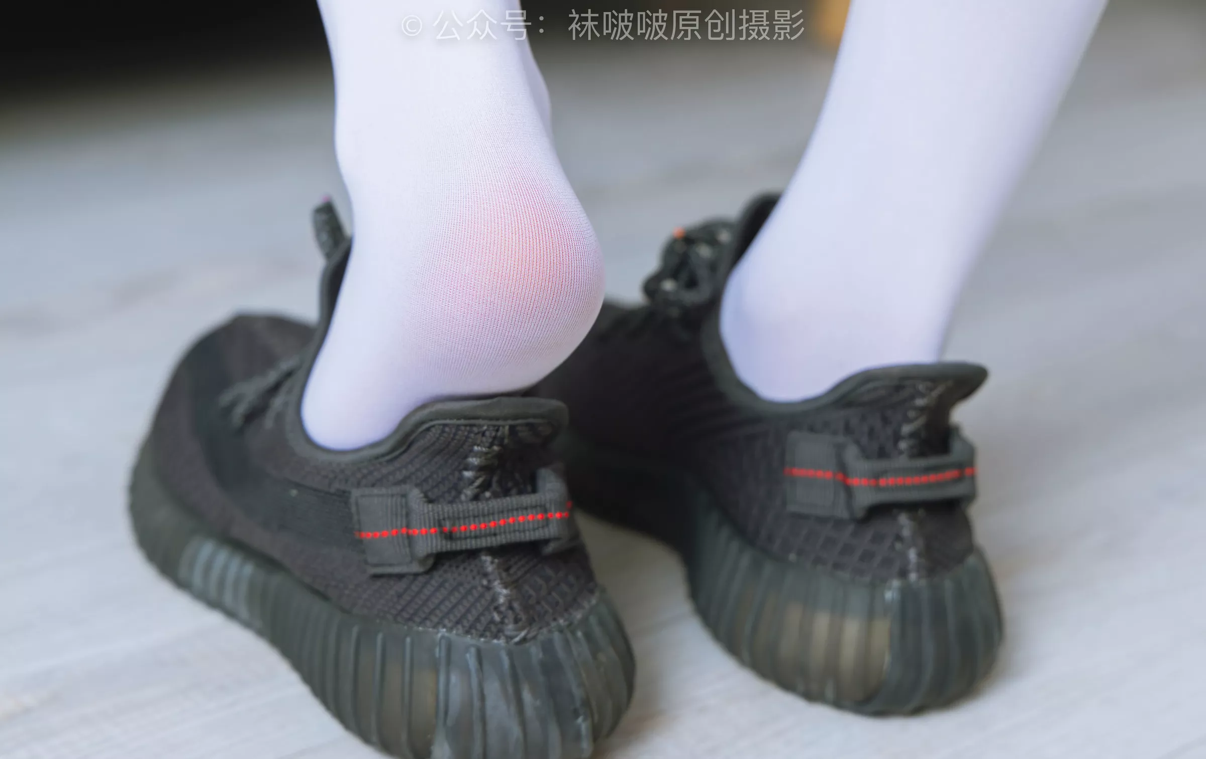 小沫 黑色运动鞋、厚白丝【142P】 BoBoSocks袜啵啵 No.214 P.19