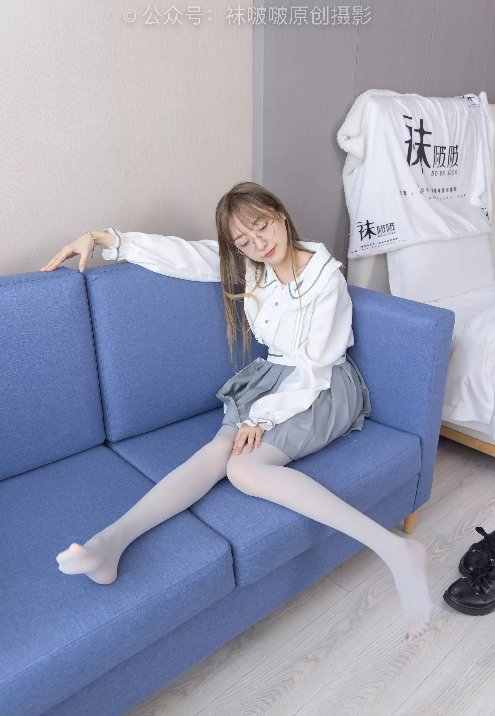 黑皮鞋、厚灰丝【140P】 BoBoSocks袜啵啵 稚予 No.213 P.24