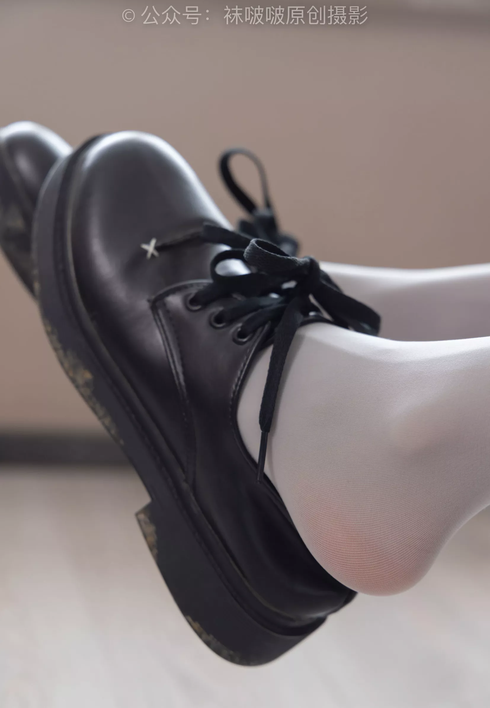 No.213 BoBoSocks袜啵啵 黑皮鞋、厚灰丝【140P】 稚予 P.15