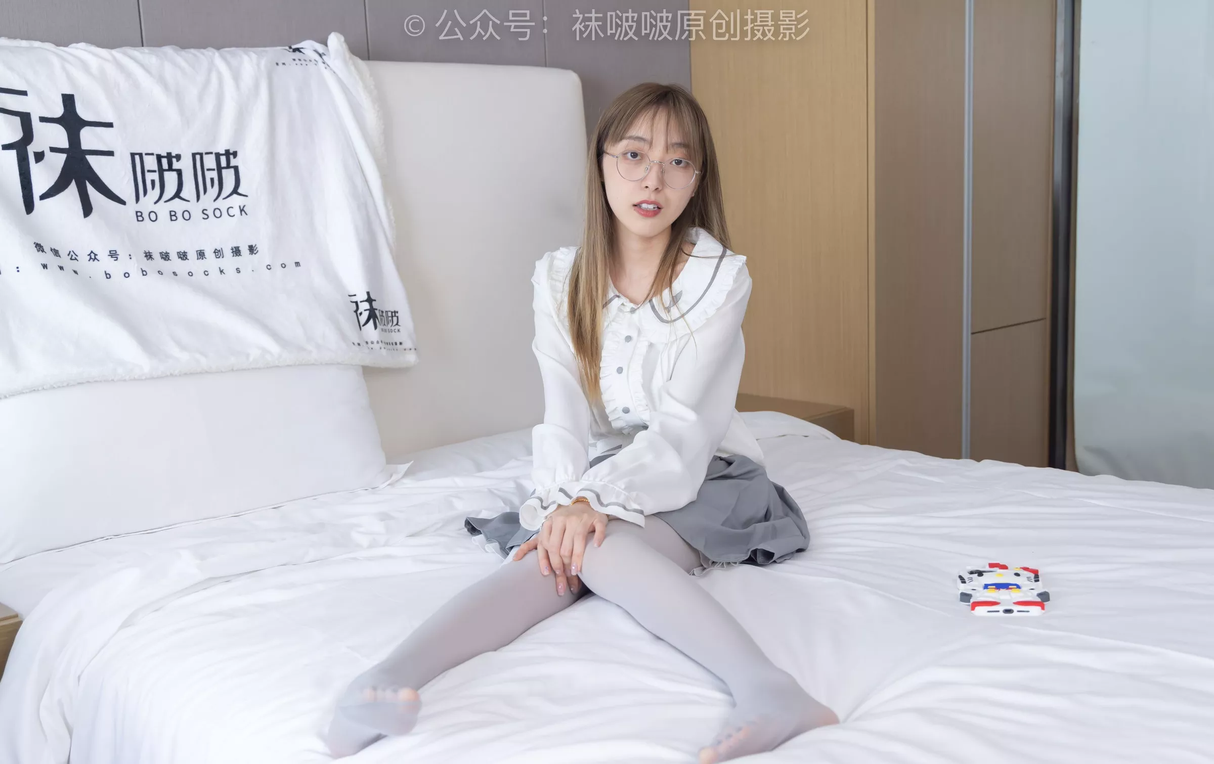 稚予 BoBoSocks袜啵啵 No.213 黑皮鞋、厚灰丝【140P】 P.19