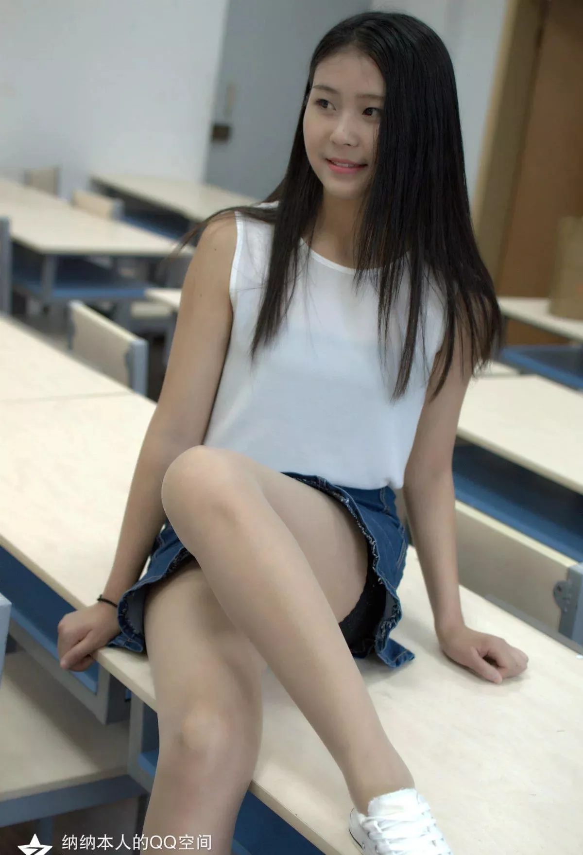 【纳丝摄影】 No.43 丝袜美腿写真 张允儿 P.6