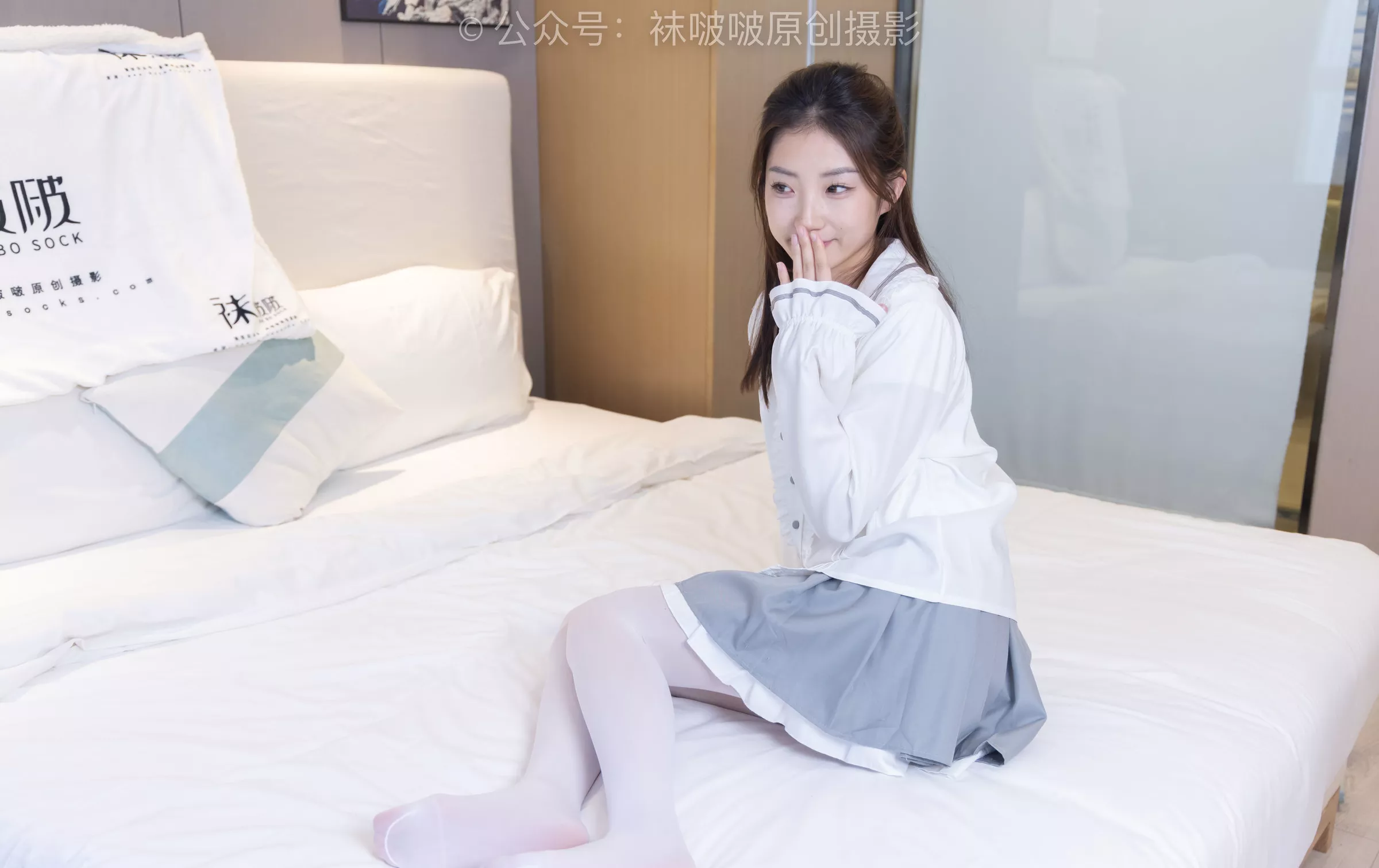 No.211 BoBoSocks袜啵啵 高跟鞋、厚白丝【142P】 小沫 P.4