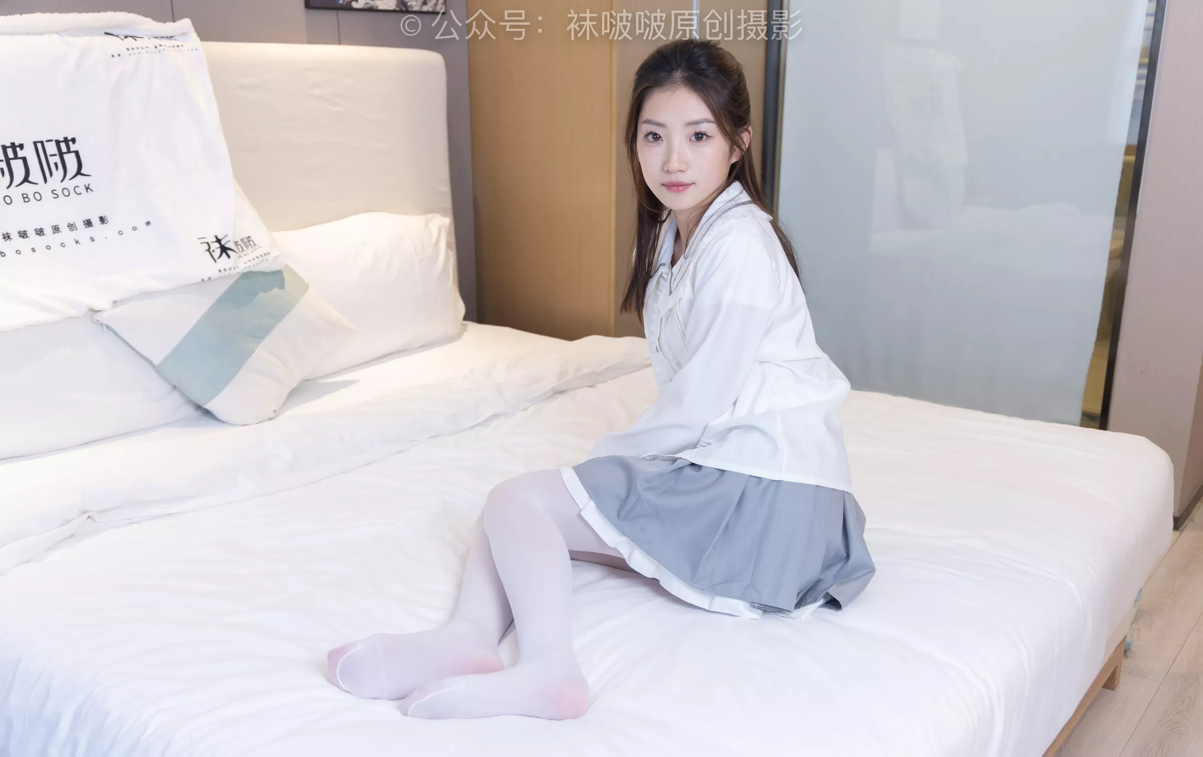 No.211 BoBoSocks袜啵啵 高跟鞋、厚白丝【142P】 小沫 P.4