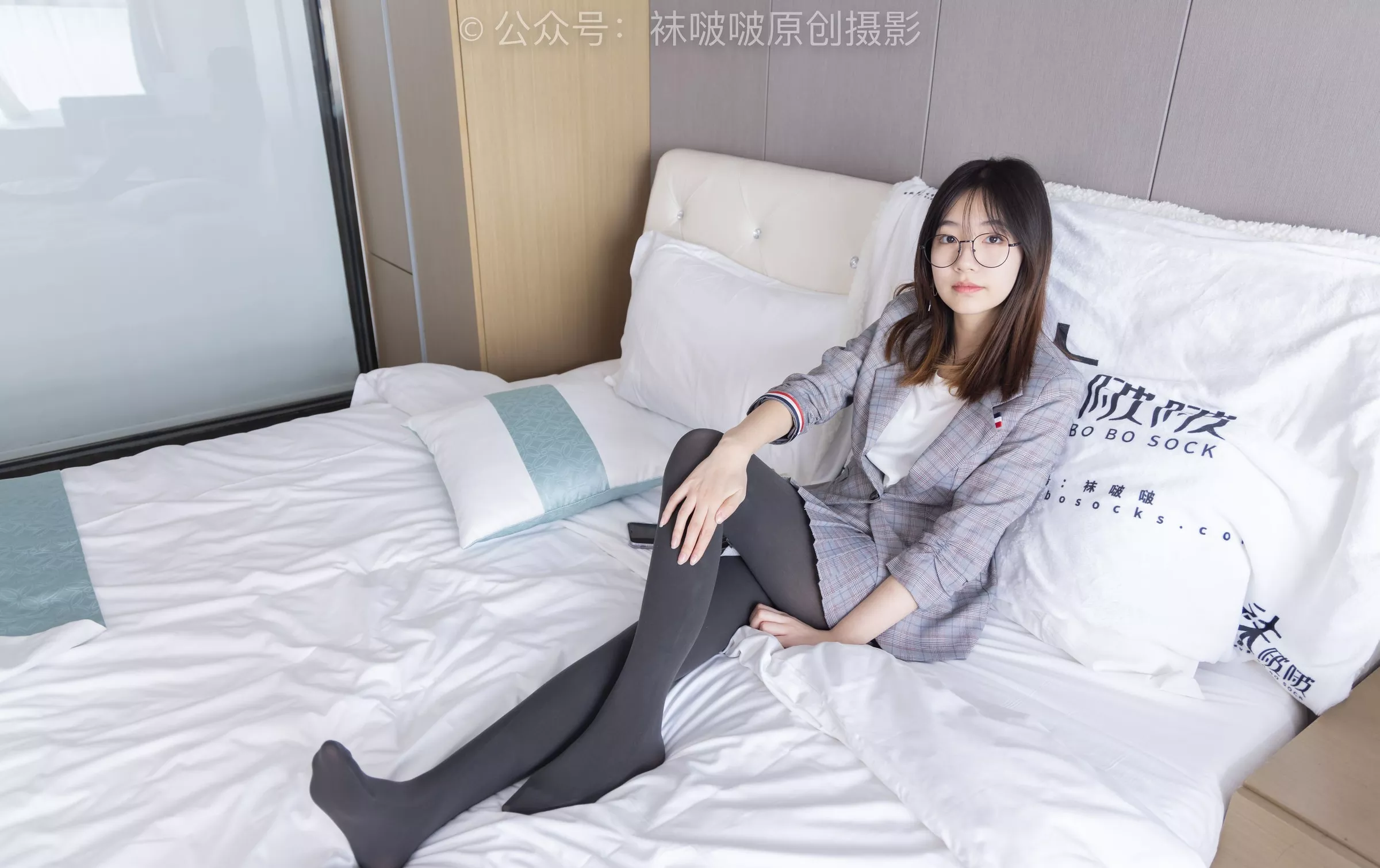 皮鞋、厚灰丝、ol装【140P】 No.210 小甜豆 BoBoSocks袜啵啵 P.6