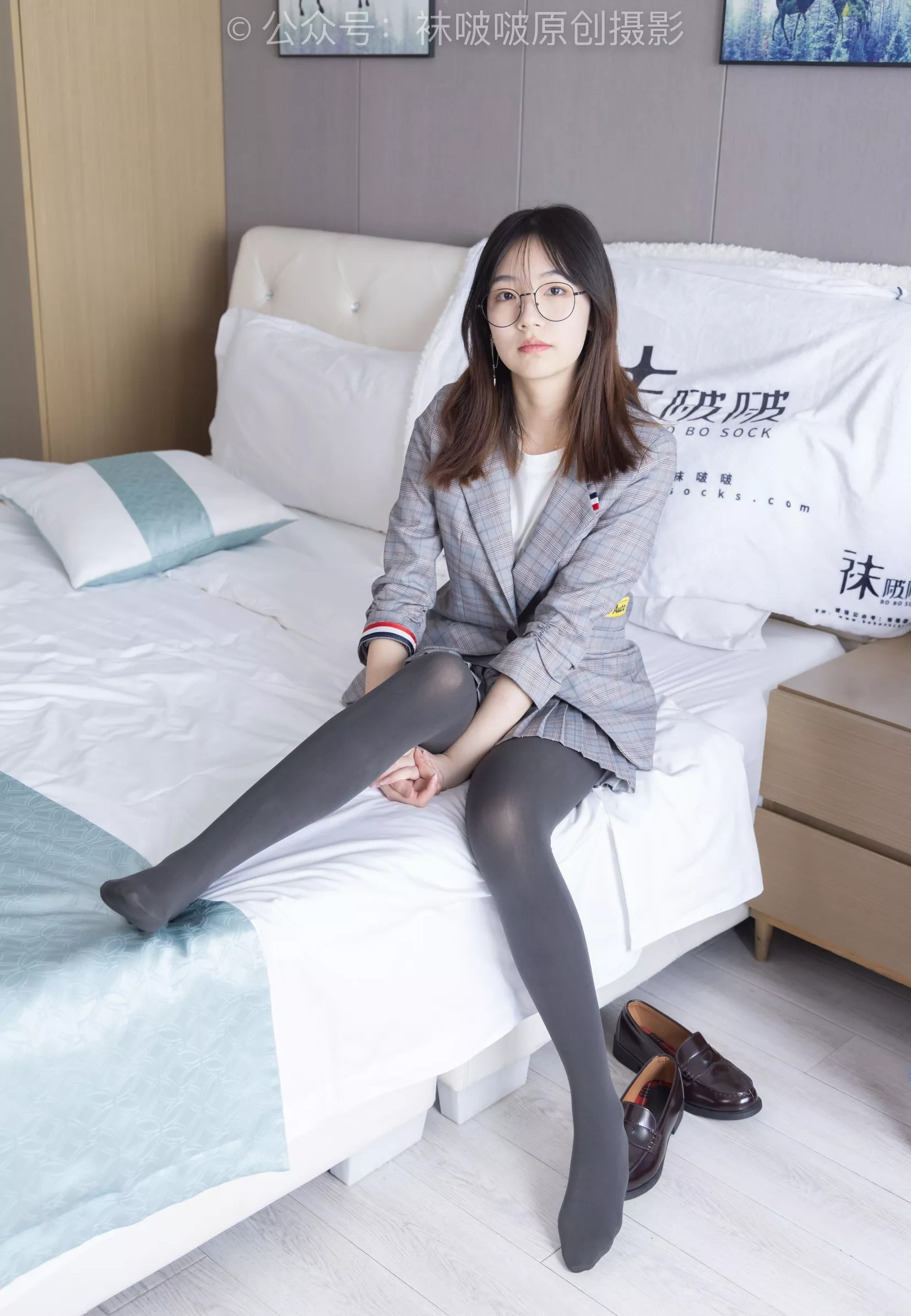 小甜豆 BoBoSocks袜啵啵 皮鞋、厚灰丝、ol装【140P】 No.210 P.17