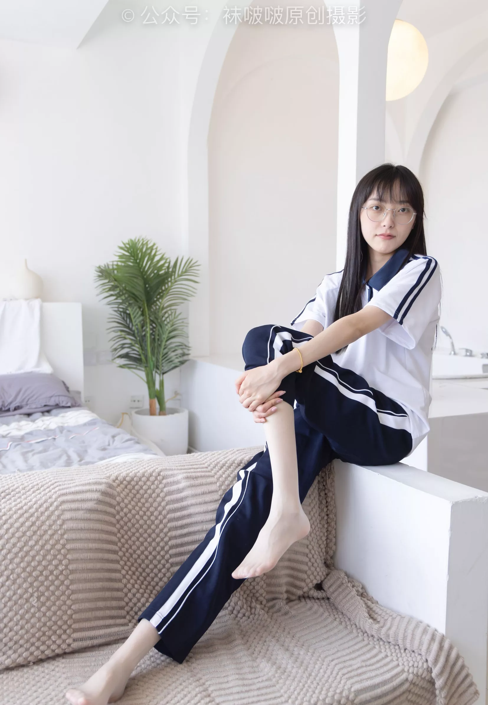 No.207 aj板鞋、白棉袜、油亮白丝、校服裤里丝【140P】 BoBoSocks袜啵啵 稚予 P.4