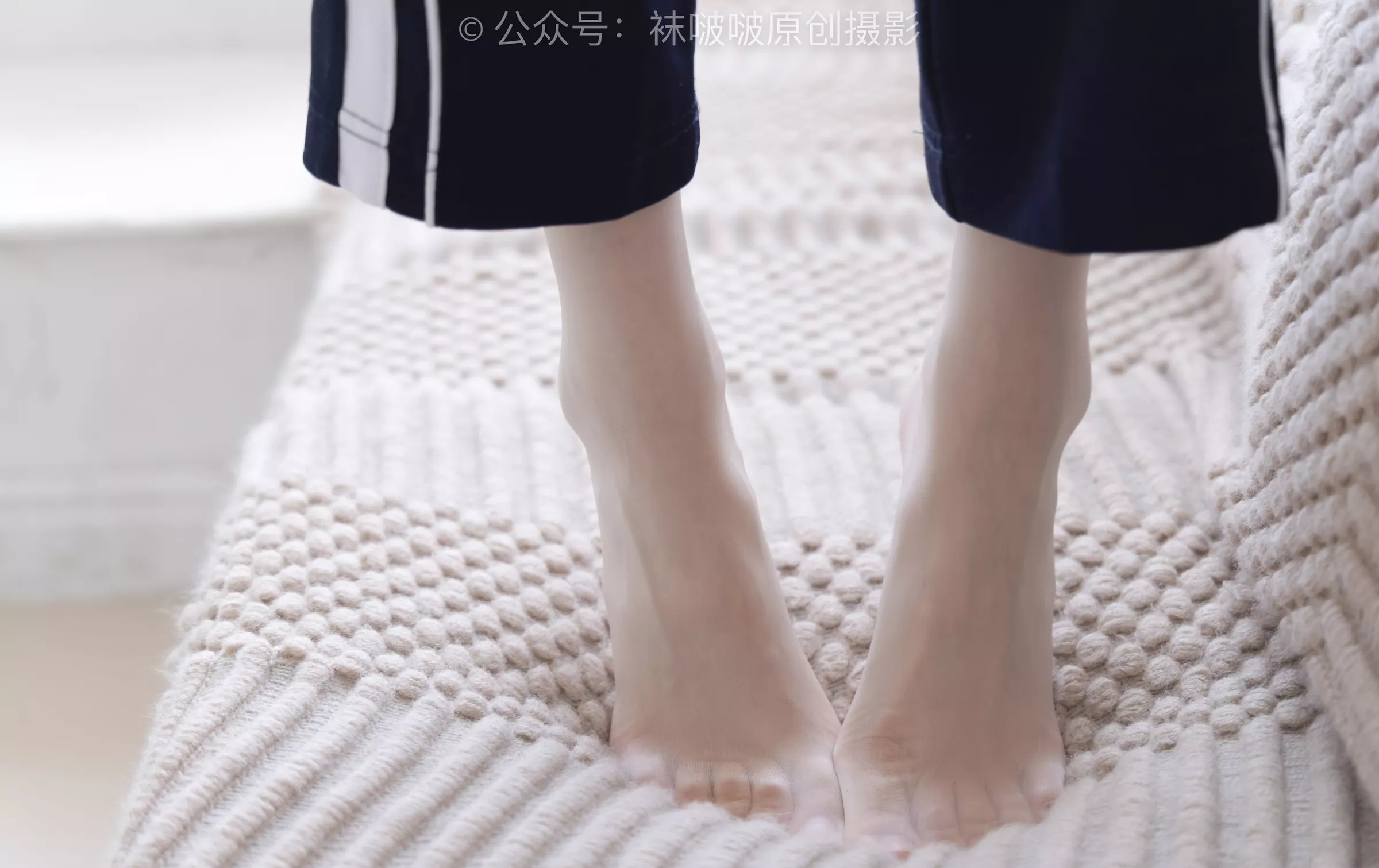 No.207 BoBoSocks袜啵啵 aj板鞋、白棉袜、油亮白丝、校服裤里丝【140P】 稚予 P.7