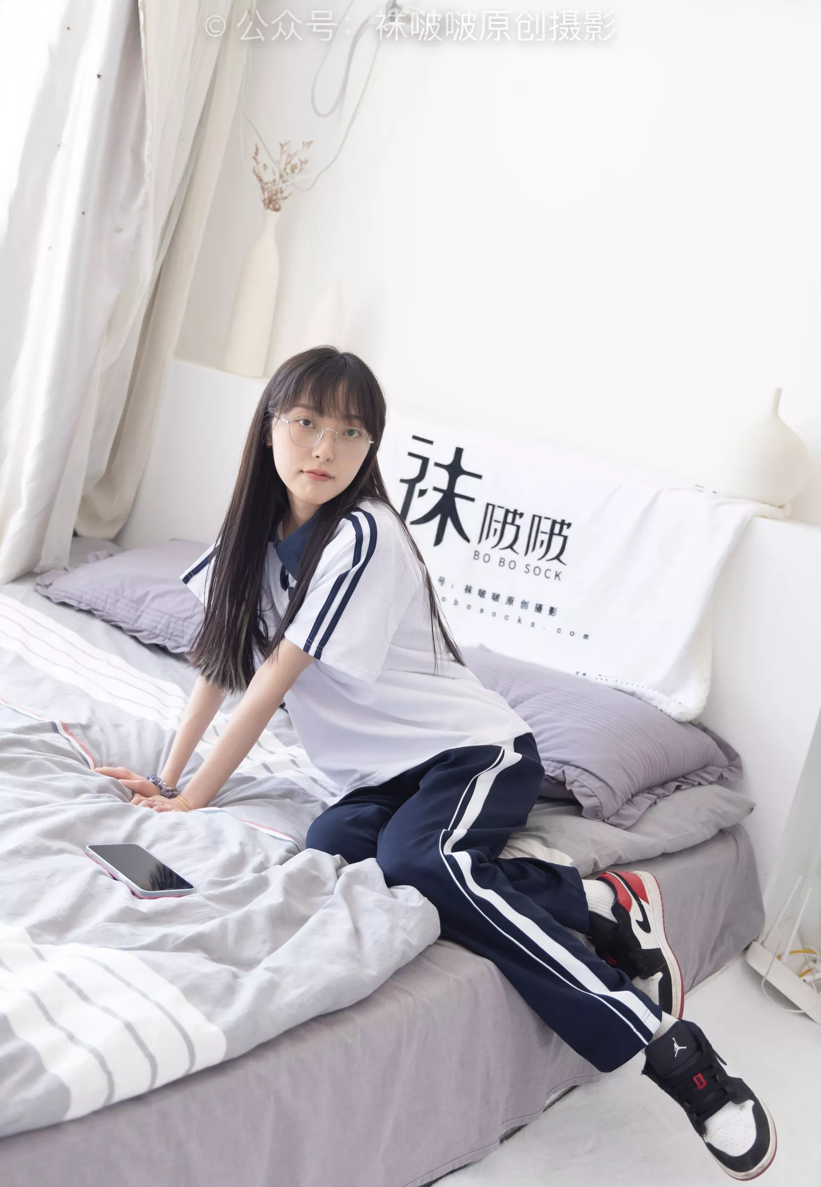 稚予 aj板鞋、白棉袜、油亮白丝、校服裤里丝【140P】 BoBoSocks袜啵啵 No.207 P.13