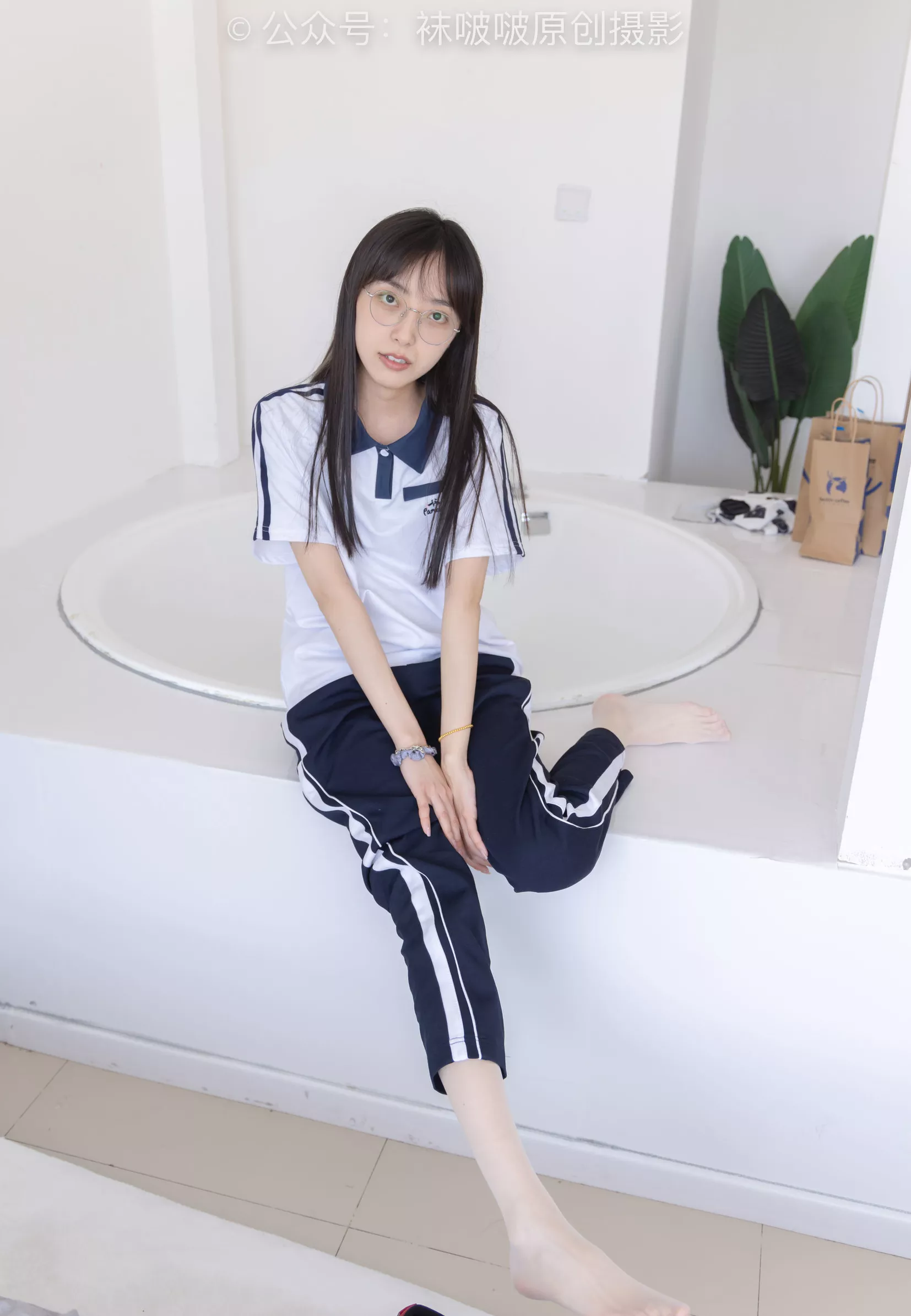 稚予 No.207 aj板鞋、白棉袜、油亮白丝、校服裤里丝【140P】 BoBoSocks袜啵啵 P.11