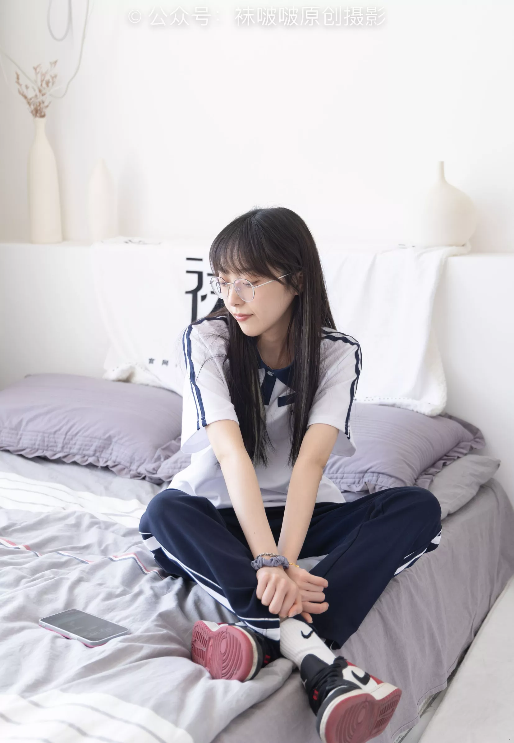 稚予 aj板鞋、白棉袜、油亮白丝、校服裤里丝【140P】 BoBoSocks袜啵啵 No.207 P.13