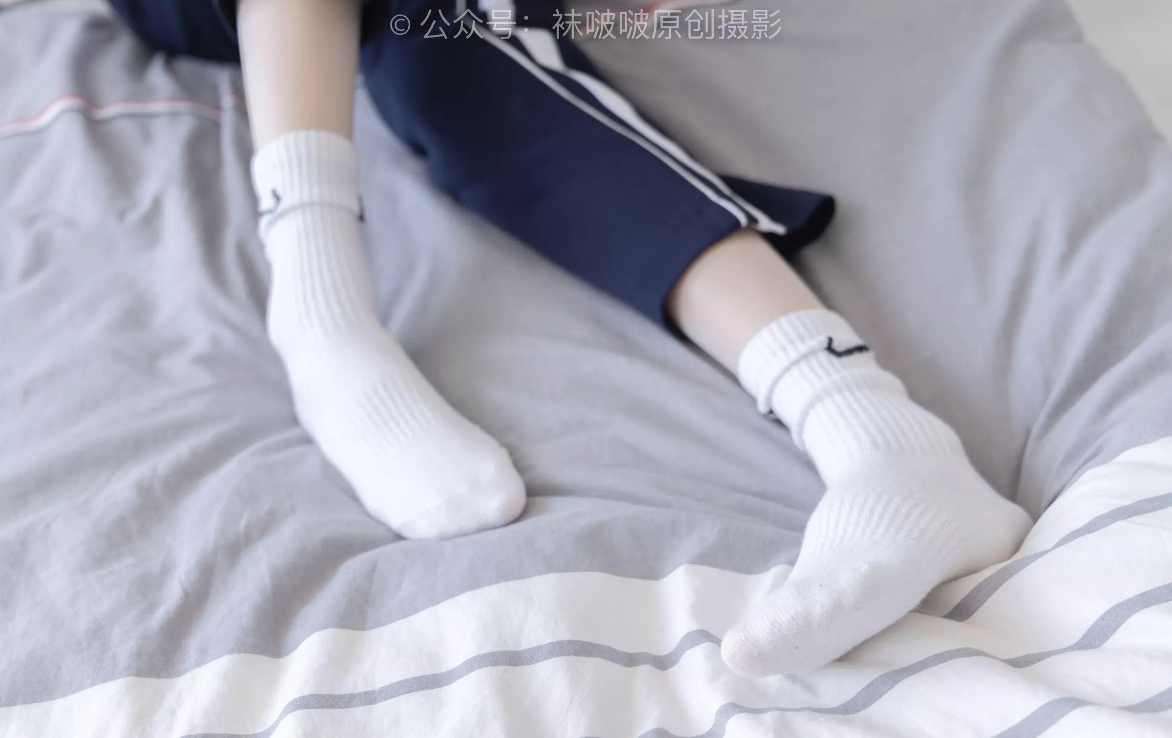 BoBoSocks袜啵啵 稚予 No.207 aj板鞋、白棉袜、油亮白丝、校服裤里丝【140P】 P.19