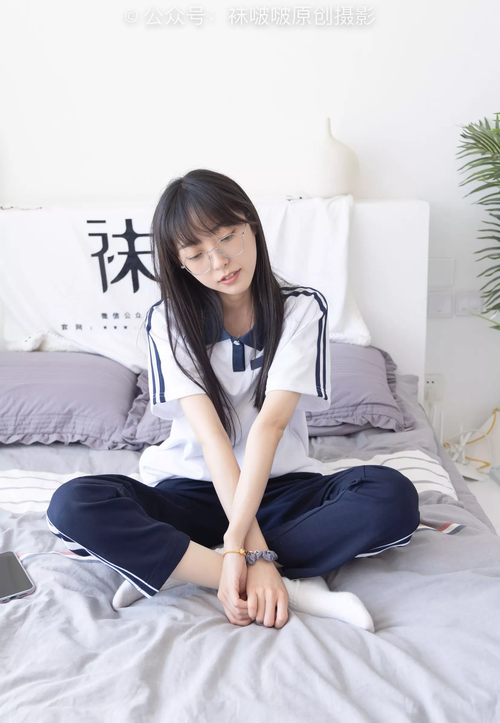 BoBoSocks袜啵啵 No.207 稚予 aj板鞋、白棉袜、油亮白丝、校服裤里丝【140P】 P.20