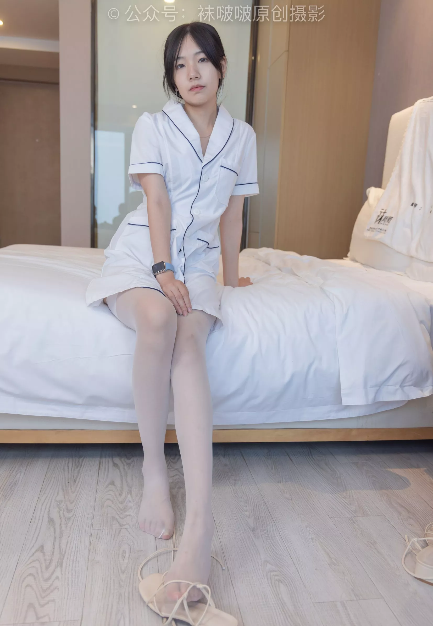 小甜豆 No.206 绑带凉鞋、白丝大腿袜、小护士服【142P】 BoBoSocks袜啵啵 P.13