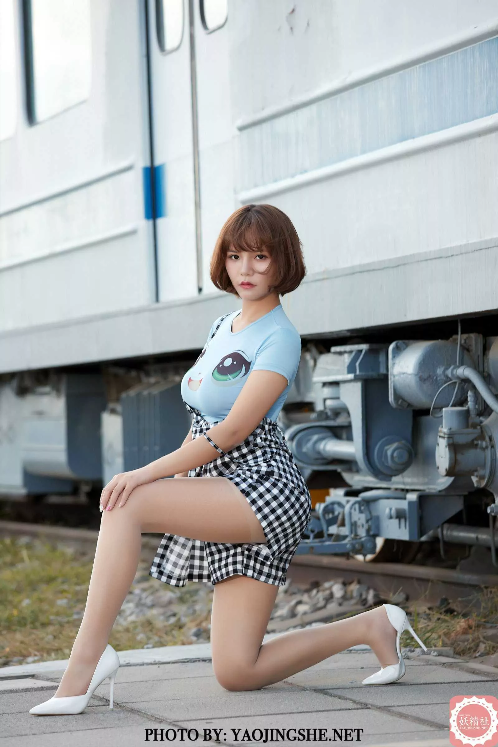 唐飞飞《丝之年代》 妖精社 蜜丝 丝袜写真 P.6