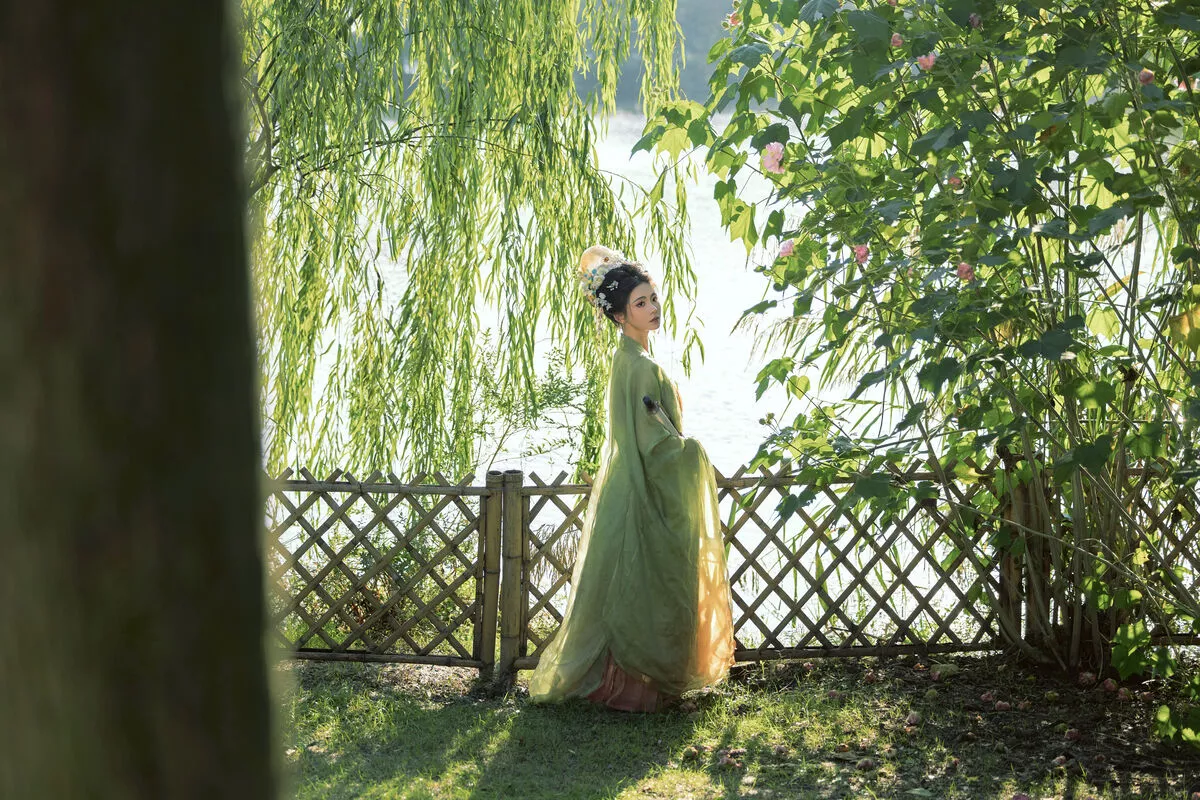 No.7991 3 Bu Shi Zi Du Wo YiTuYu艺图语 P.7