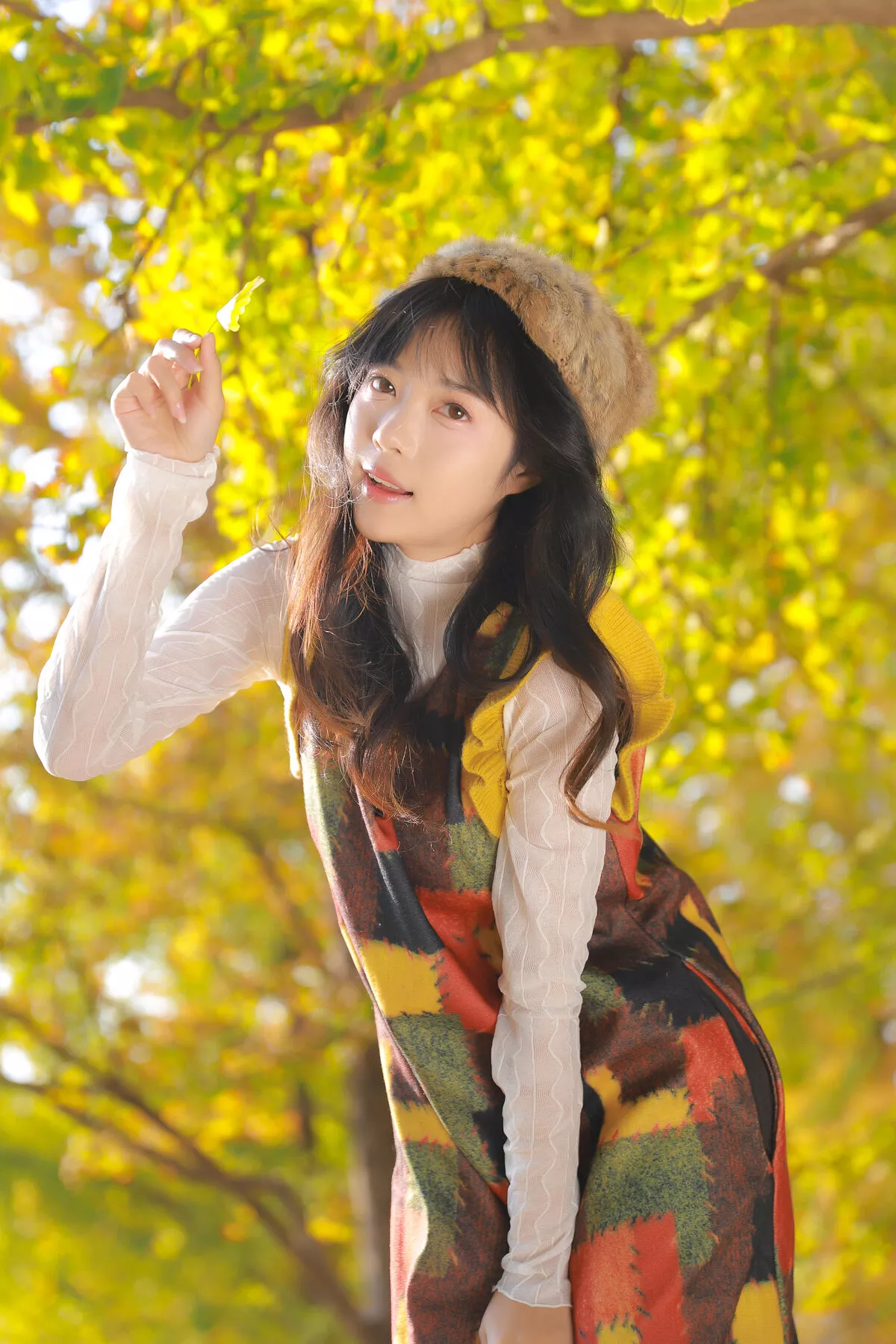 Xiao No.8004 YiTuYu艺图语 Wei Er Ren P.5