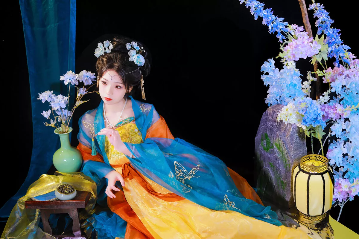 YiTuYu艺图语 周周Ay No.8104 P.2