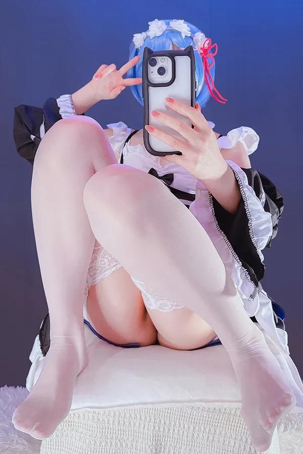 白丝蕾姆Coser尺度人体图集 福利姬Ayame P.6
