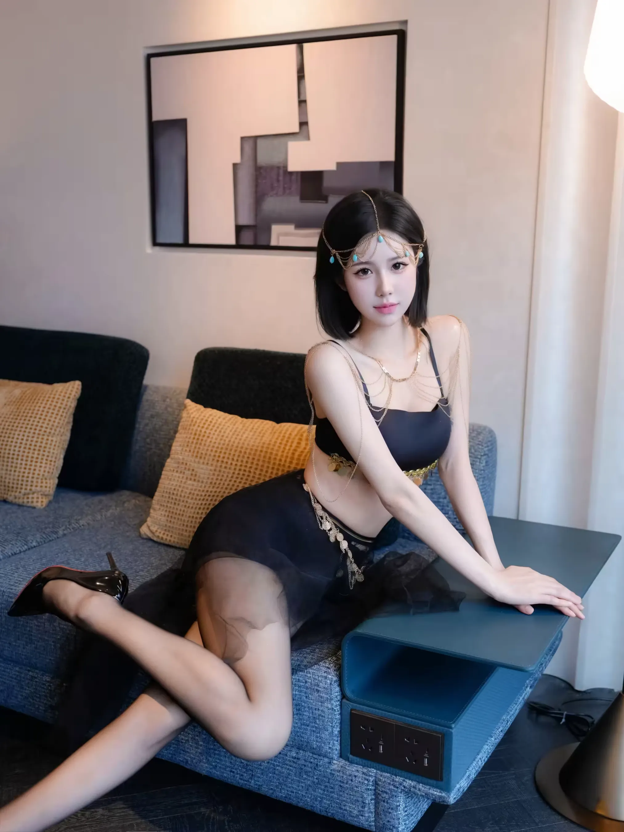 奶芙酱 秀人网模特楼兰公主(89p) Uncensored】 【XR R18 P.1