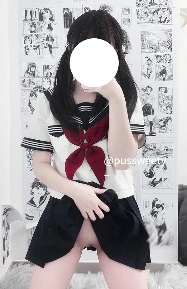 双马尾美女hhpussweety_居家私拍图集 P.3