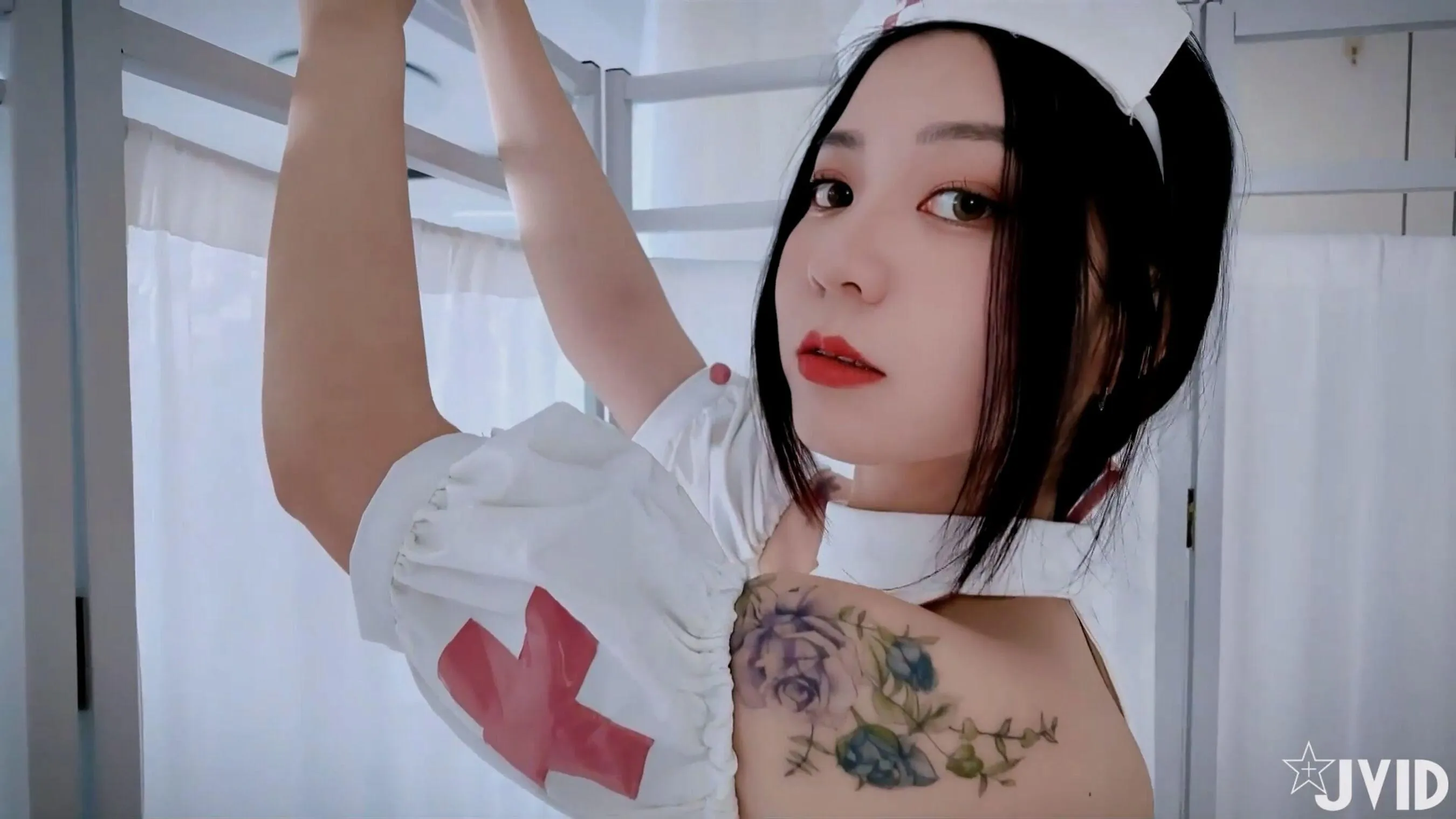 JVID 卡洛琳《色色诊疗服务》 尤物丧志 P.31