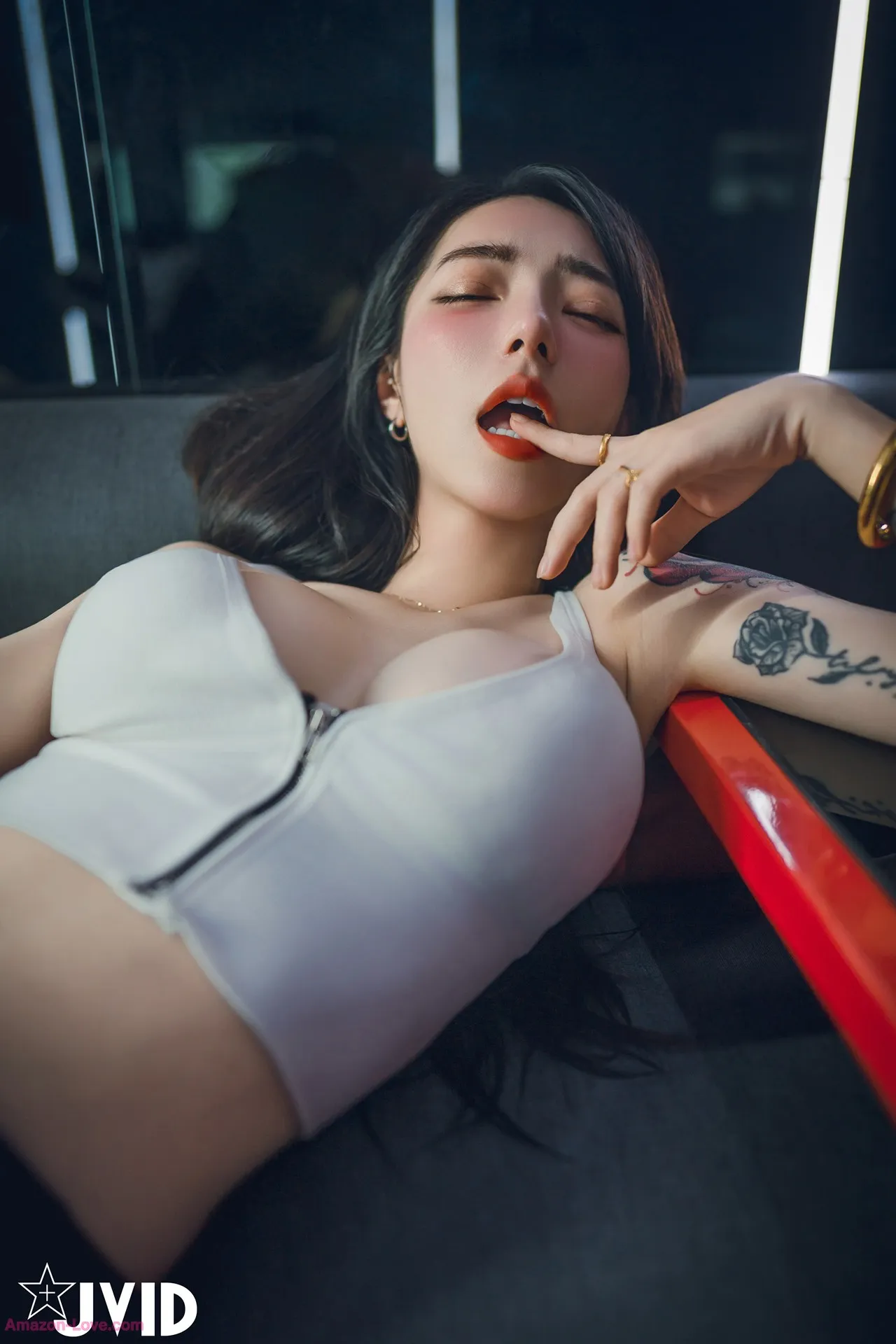 粉粉+透透 飘飘跟踪绑架迷奸情色妄想 药效太强 让美少女飘飘完全顺从 JVID 强灌春药 飘飘哥 全集修正 P.20