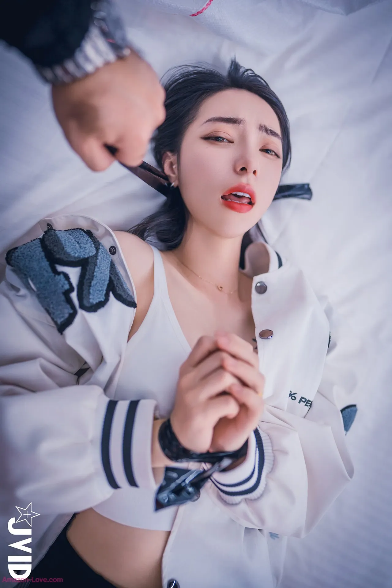 JVID 全集修正 让美少女飘飘完全顺从 药效太强 粉粉+透透 强灌春药 飘飘哥 飘飘跟踪绑架迷奸情色妄想 P.15