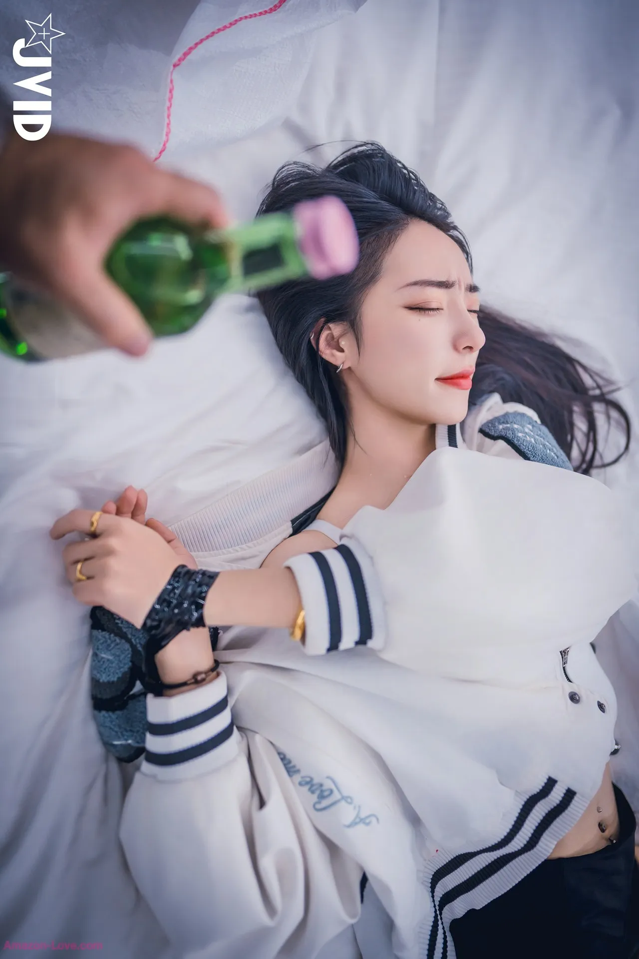 粉粉+透透 飘飘跟踪绑架迷奸情色妄想 飘飘哥 药效太强 让美少女飘飘完全顺从 强灌春药 JVID 全集修正 P.3