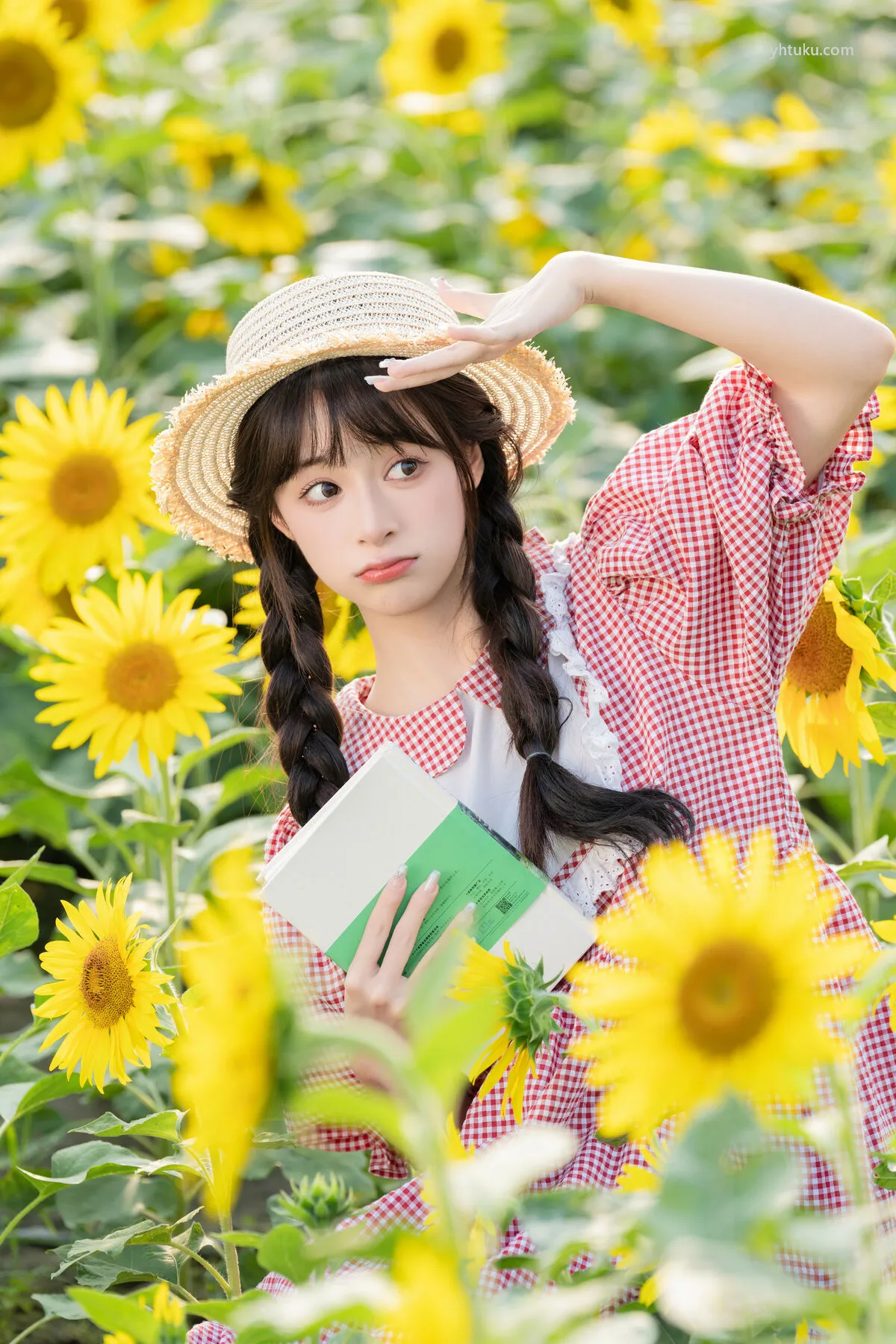 (31P) YiTuYu艺图语 夏芋小年 No.8288 P.1