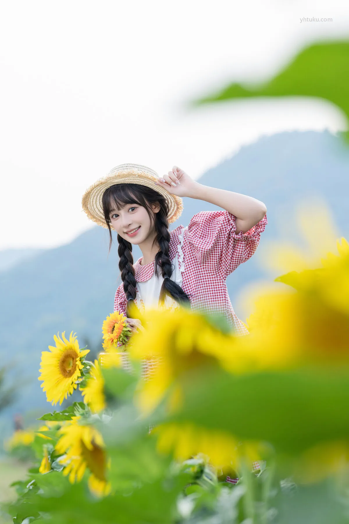 YiTuYu艺图语 (31P) 夏芋小年 No.8288 P.2