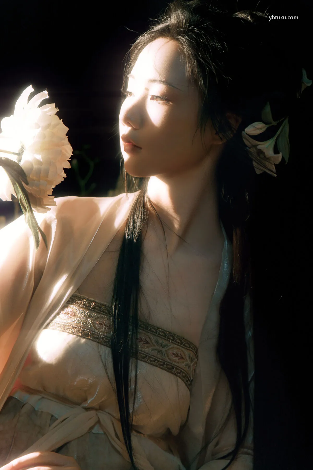 No.8284 人贵雨儿 YiTuYu艺图语 (22P) P.2