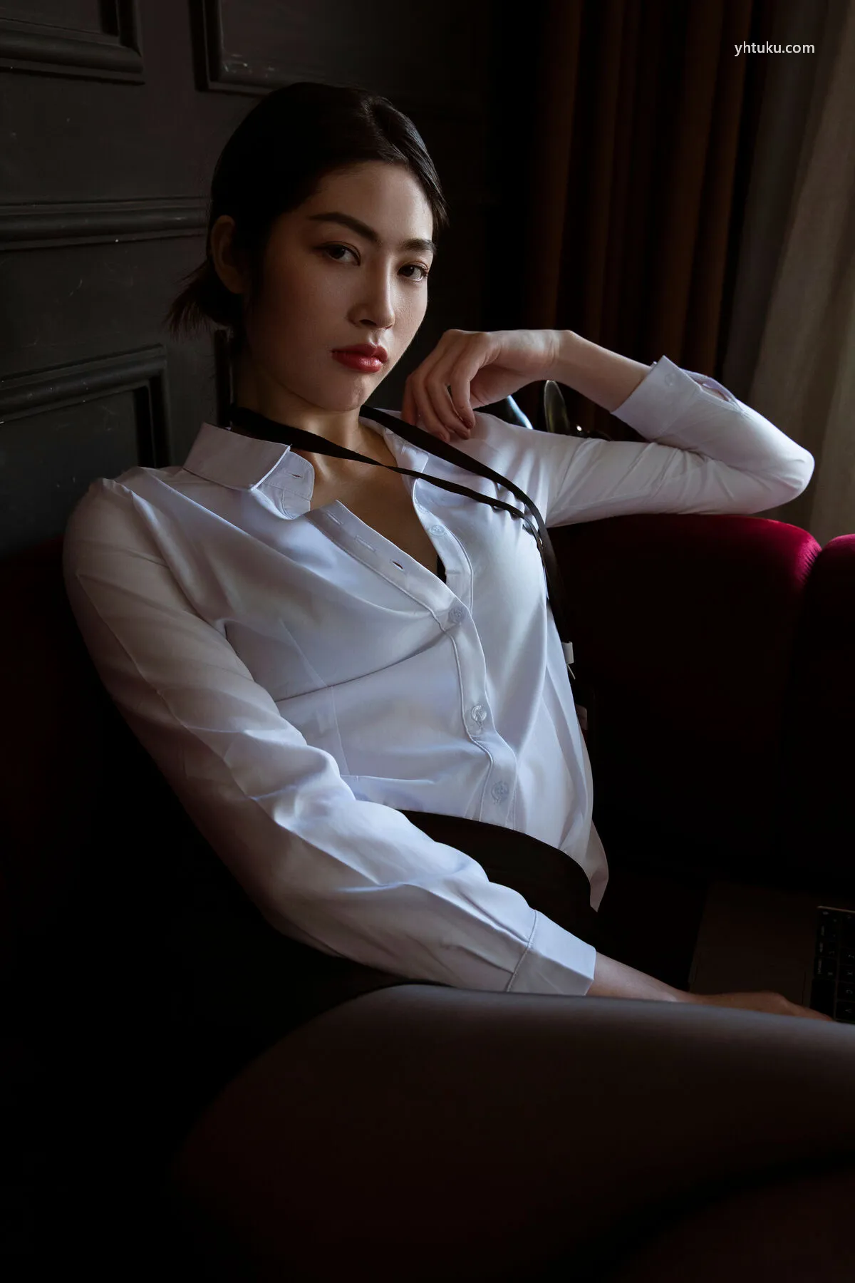 桑妮 (27P) YiTuYu艺图语 No.8298 P.1