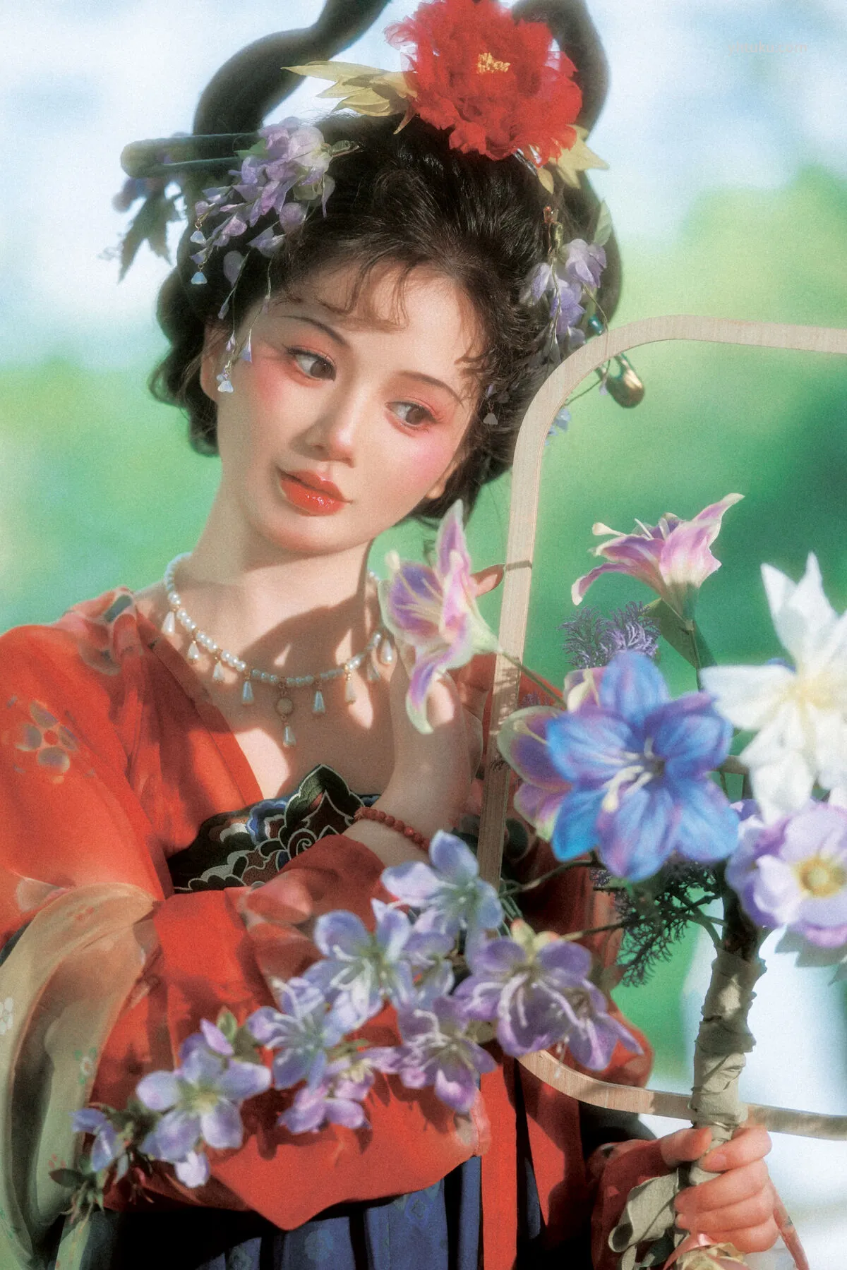 童毅 YiTuYu艺图语 (21P) No.8305 P.2