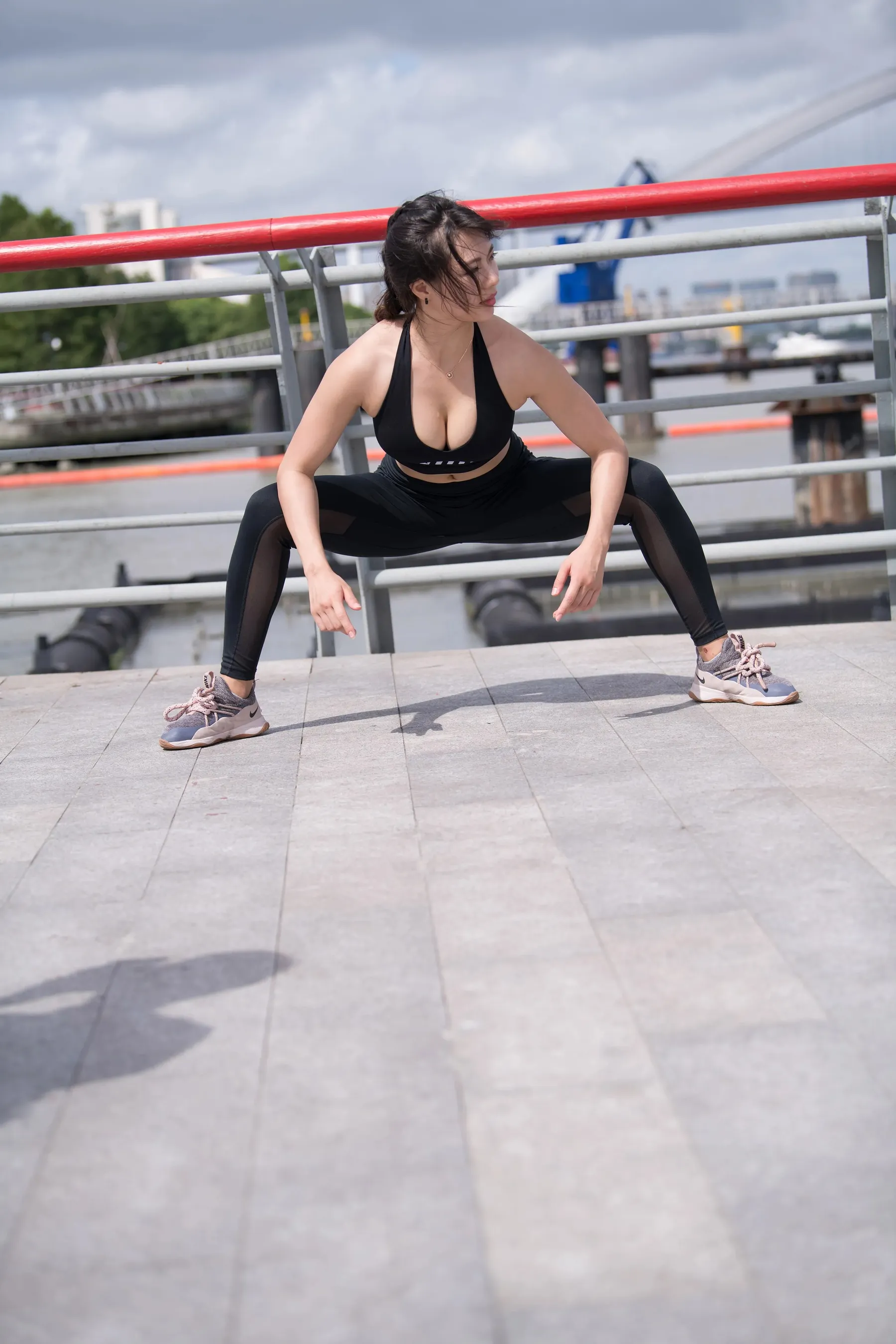 精选街拍作品 No.57 丰满紧身美女原图 P.13