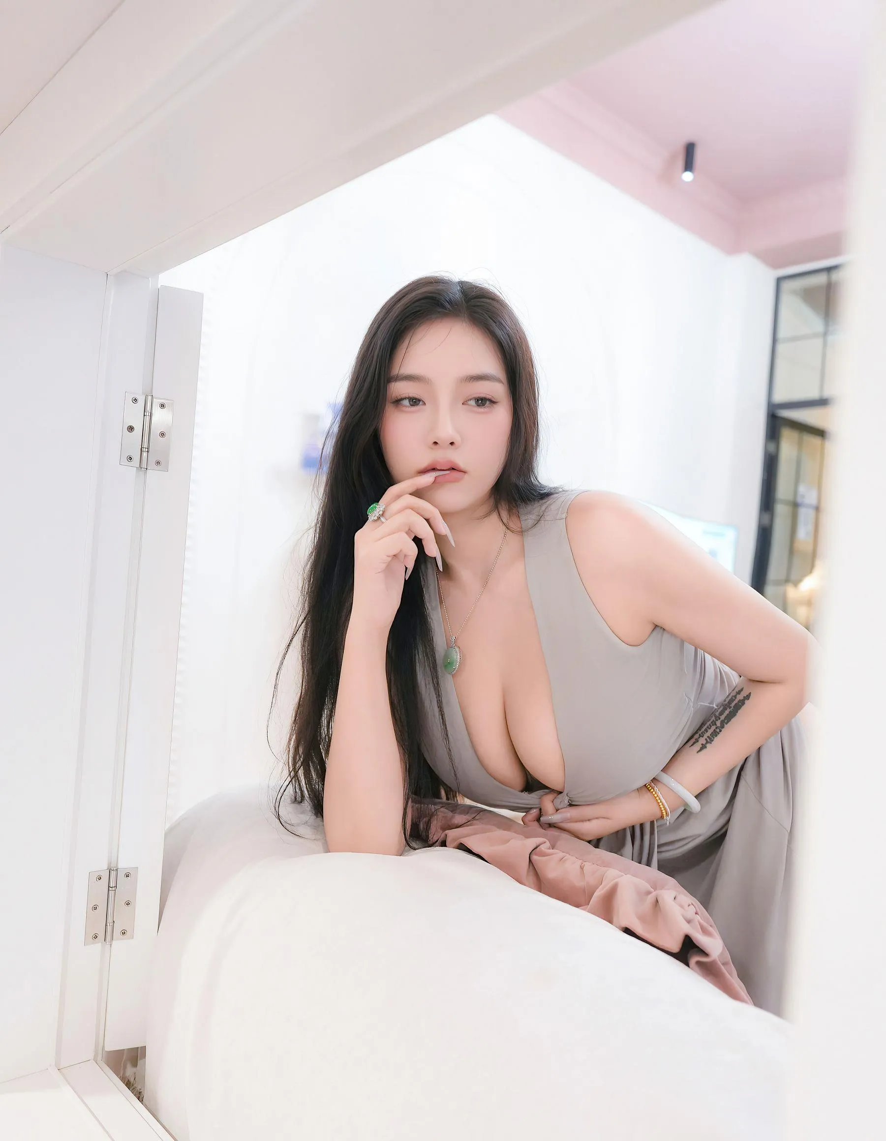 No.10568 【XIUREN秀人网】 娜比 2025.7.21 P.7