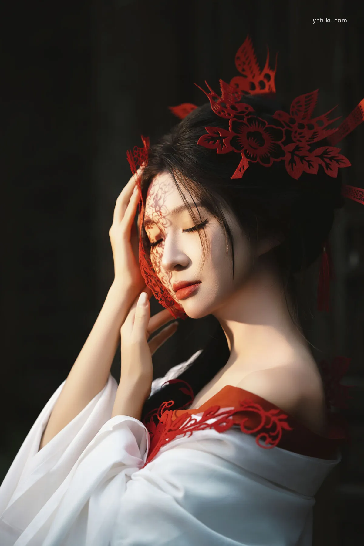 失眠面包蟹 (32P) No.8303 YiTuYu艺图语 P.5